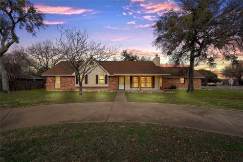 9101 Midway Drive Woodway TX 76712