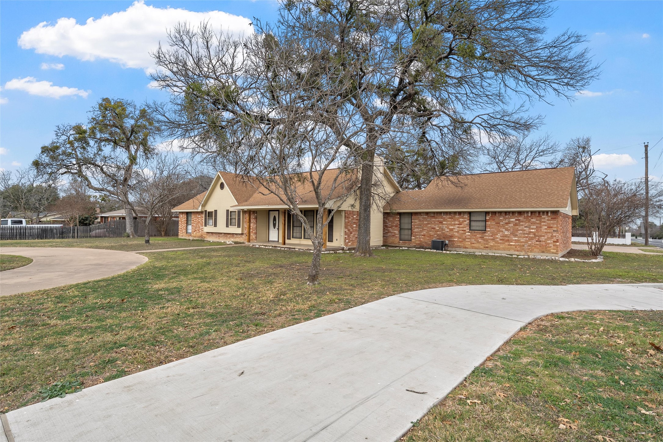 9101 Midway Drive Woodway TX 76712