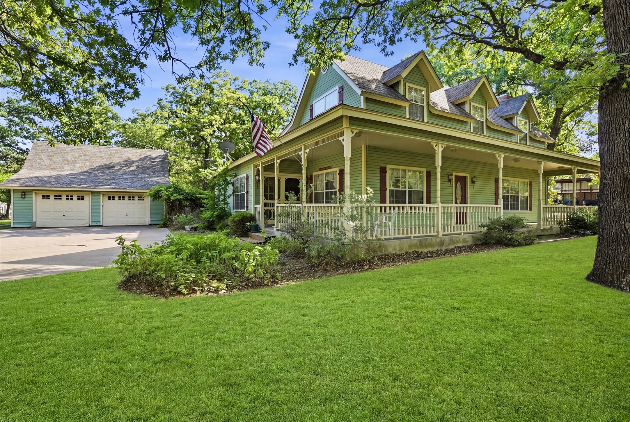 1000 Barry Lane Cleburne TX 76031