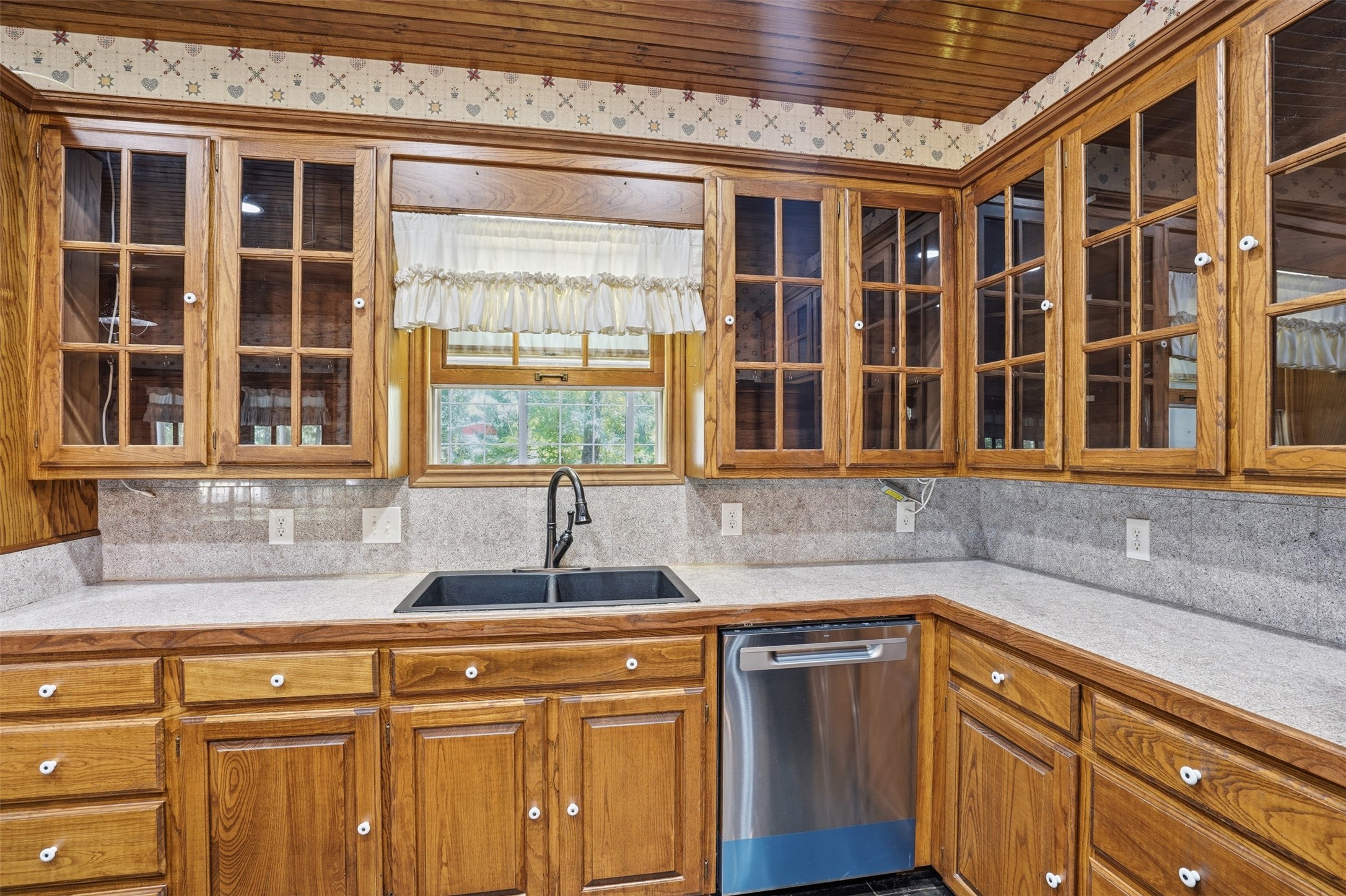 1000 Barry Lane Cleburne TX 76031