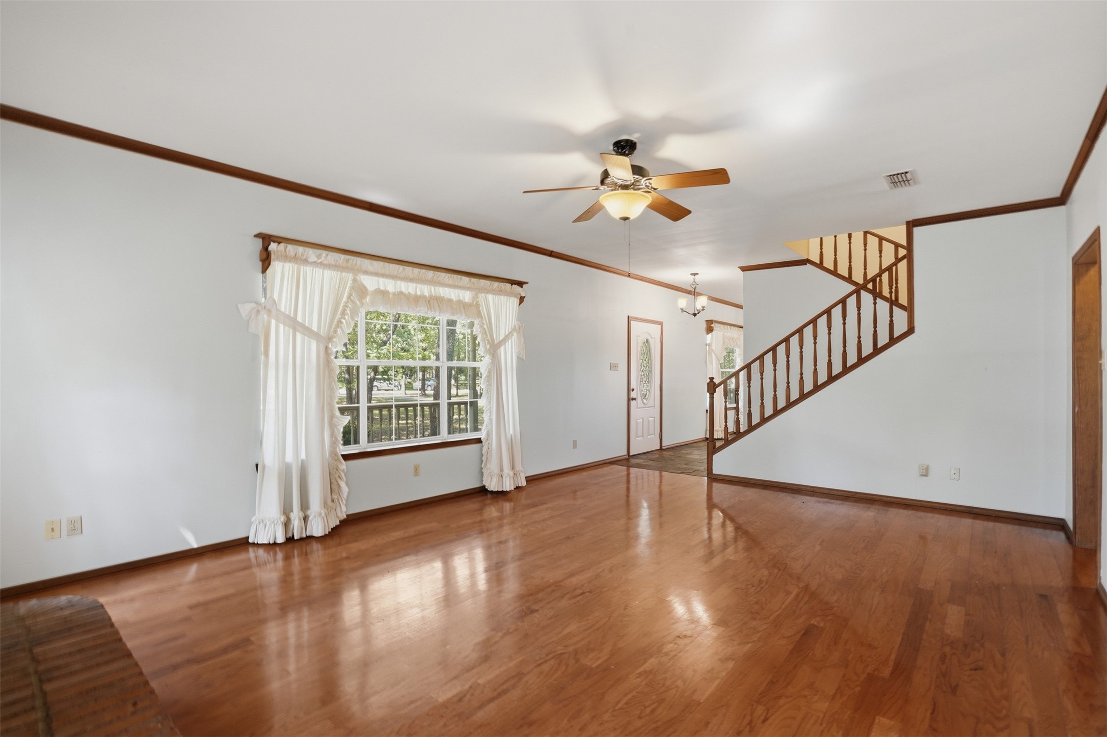 1000 Barry Lane Cleburne TX 76031