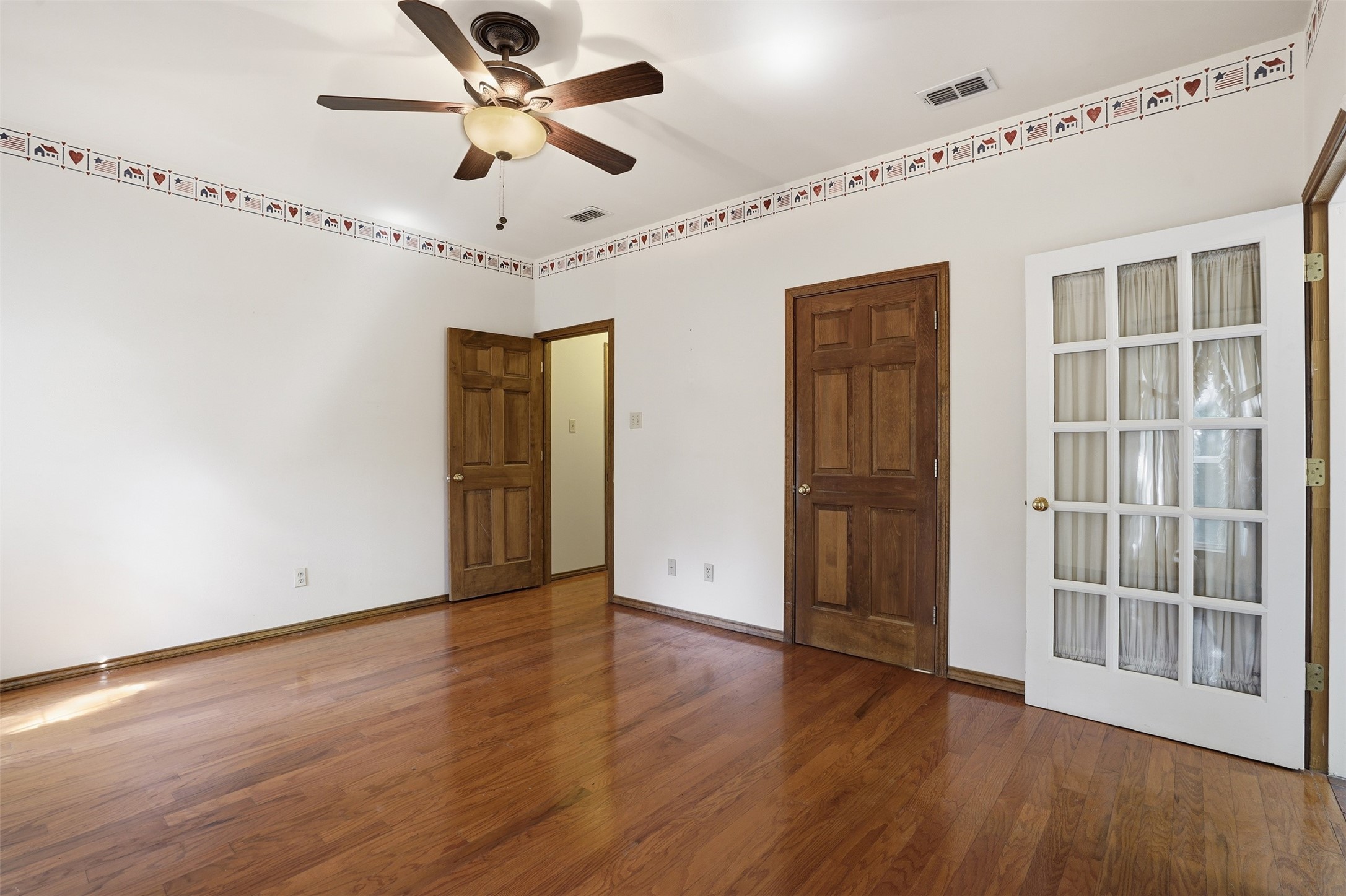 1000 Barry Lane Cleburne TX 76031