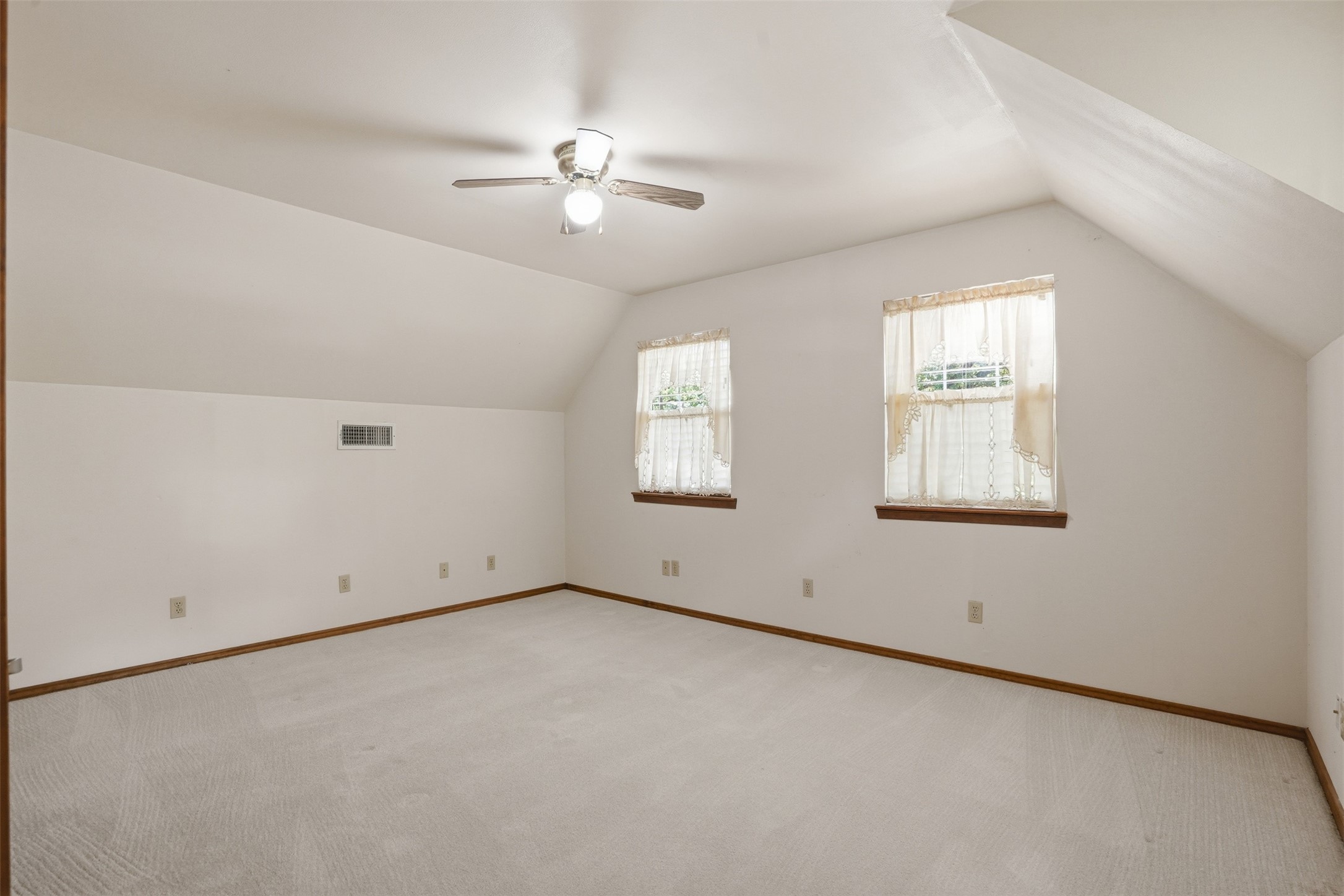 1000 Barry Lane Cleburne TX 76031