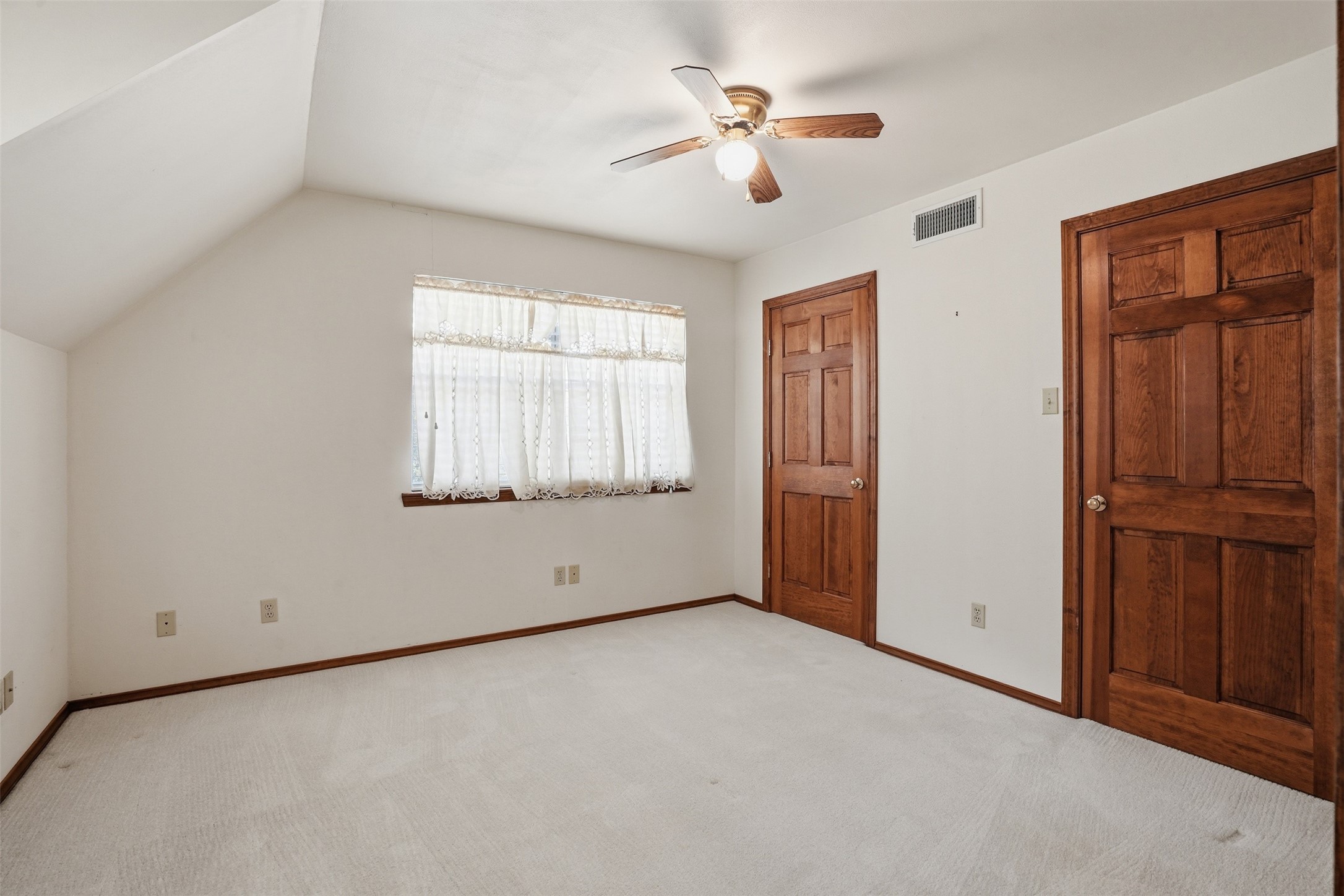 1000 Barry Lane Cleburne TX 76031