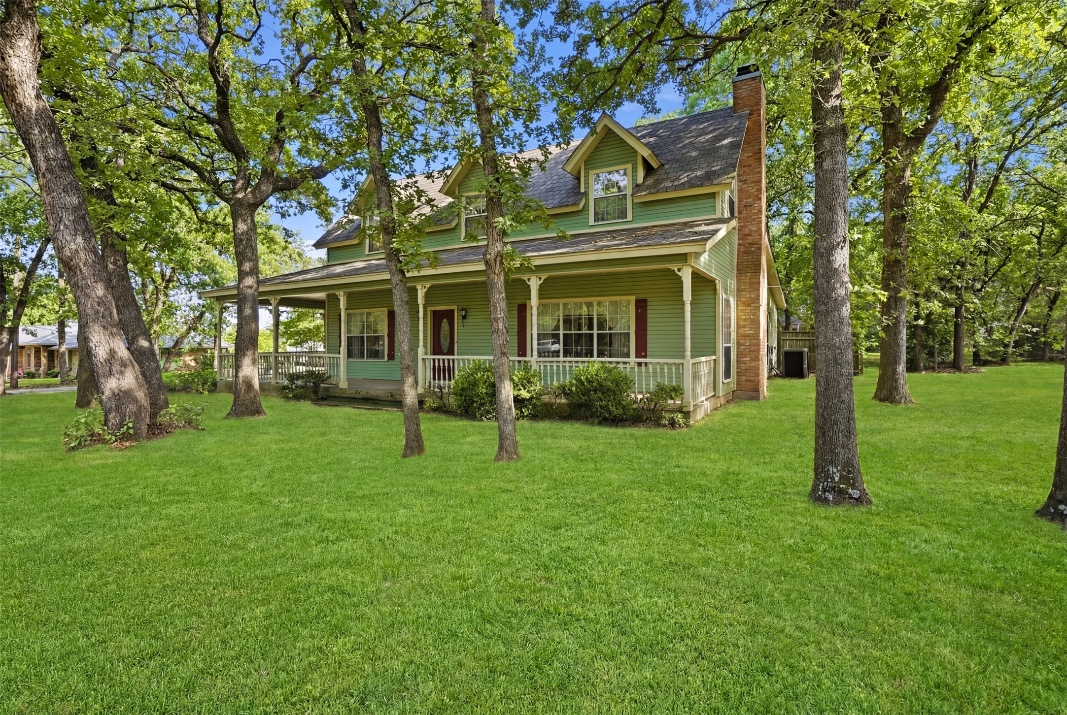 1000 Barry Lane Cleburne TX 76031