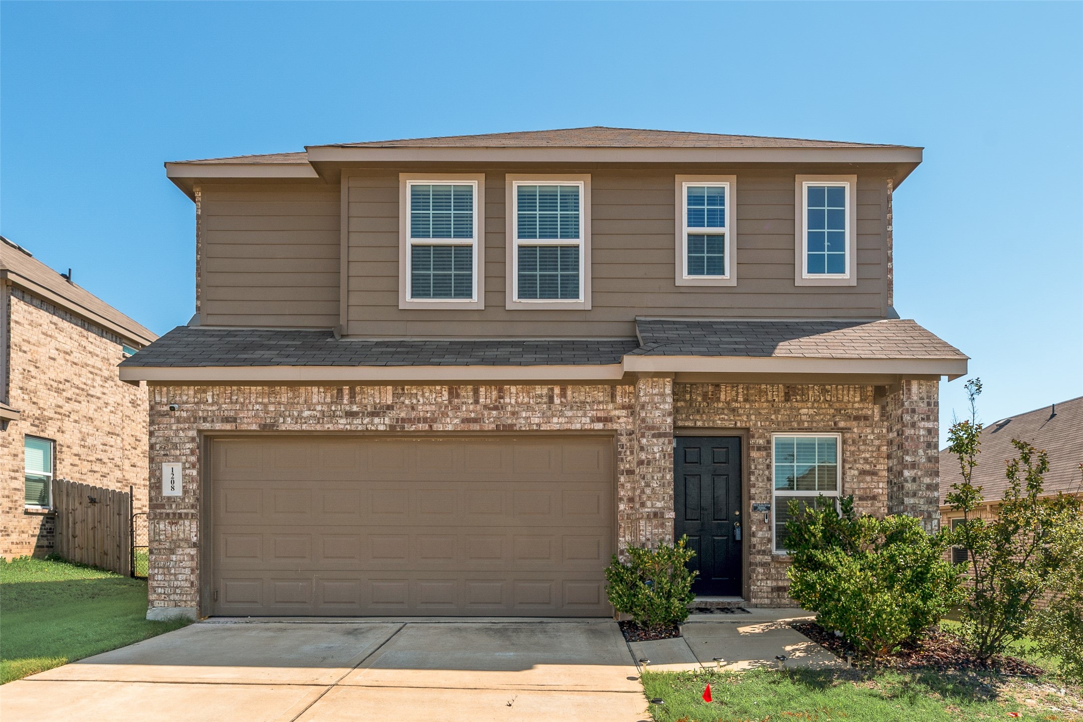 1208 Starling Lane Ennis TX 75119