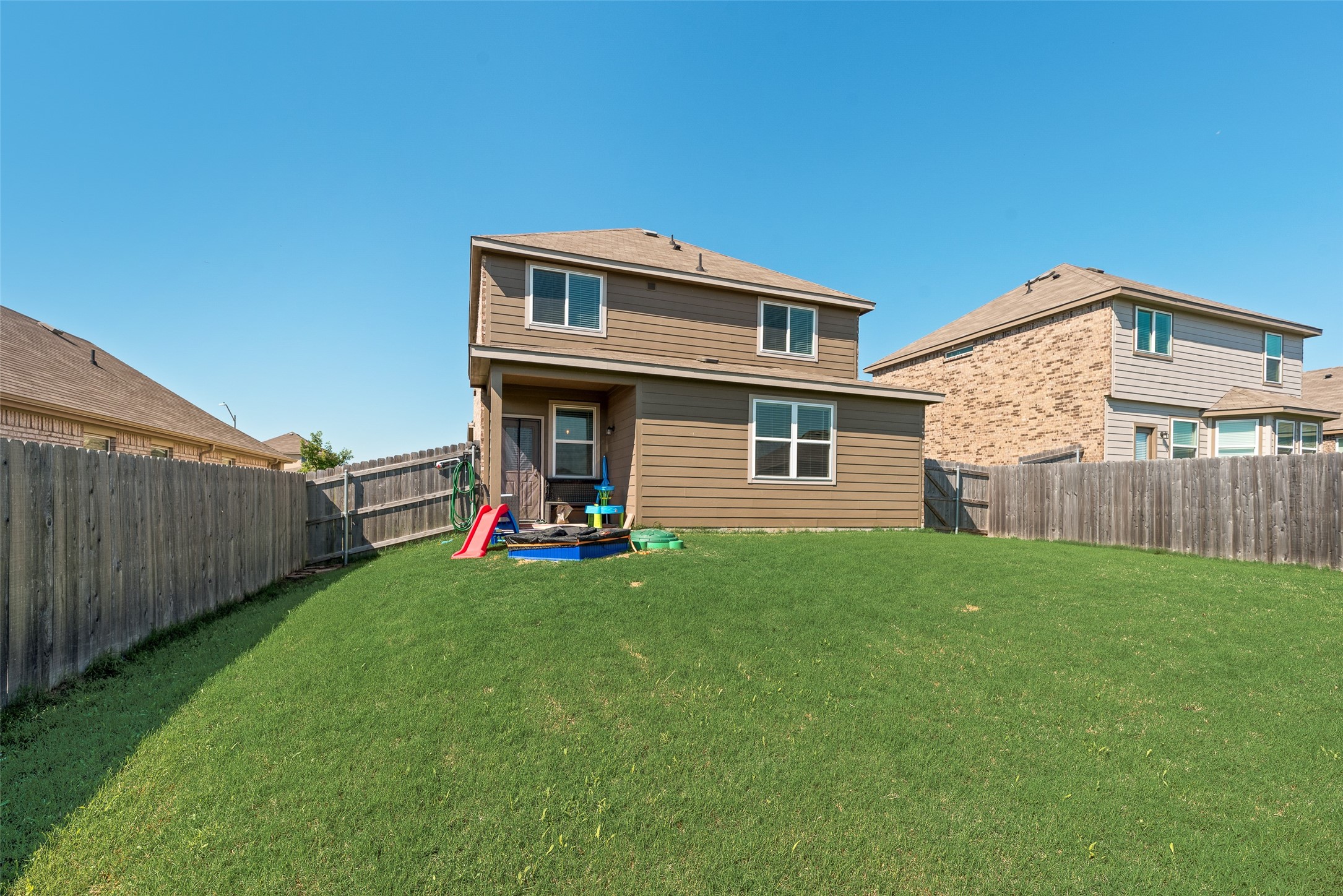 1208 Starling Lane Ennis TX 75119