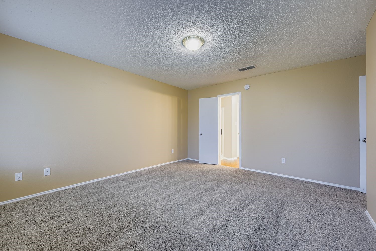 3326 Spring Meadow Lane Grand Prairie TX 75052
