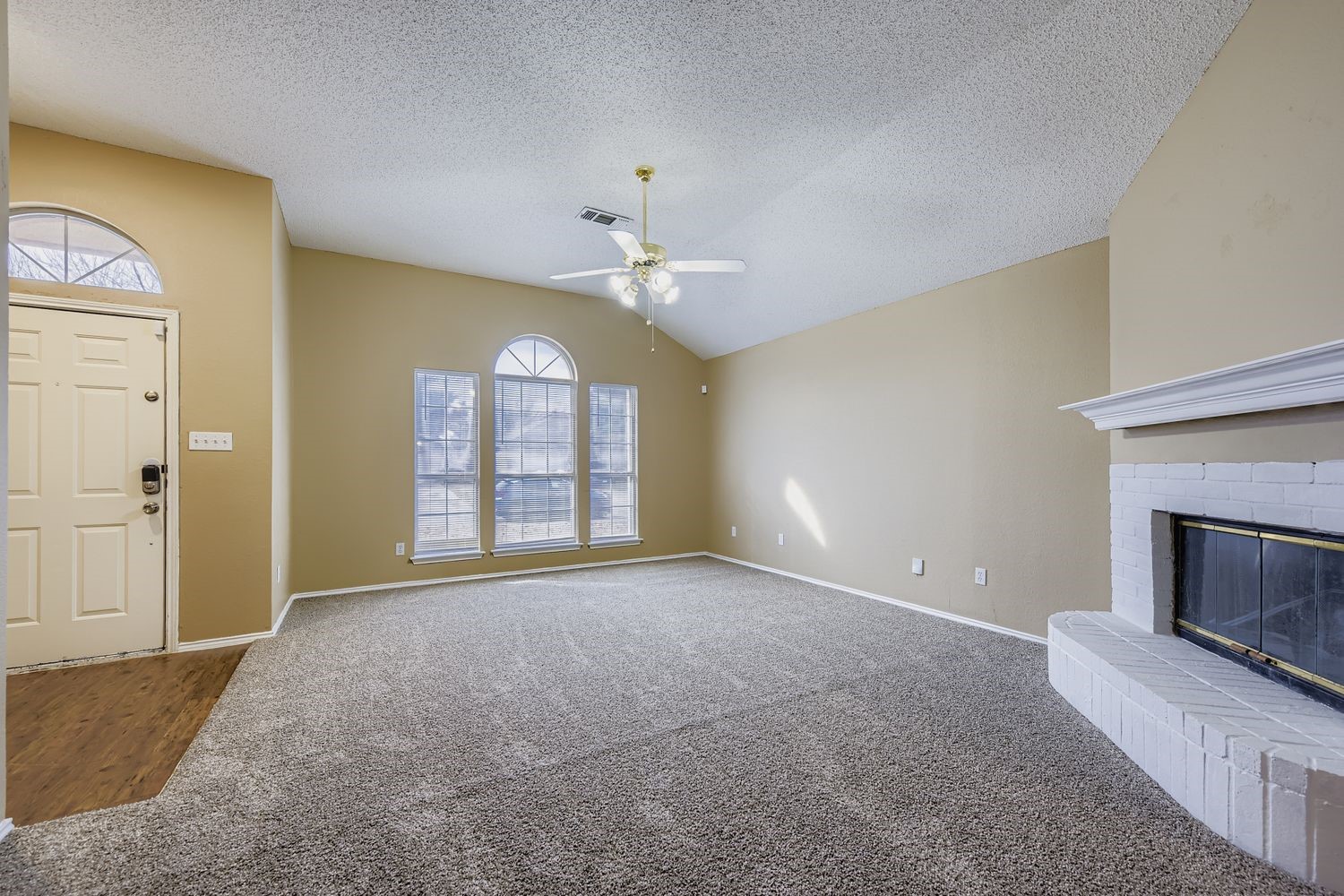 3326 Spring Meadow Lane Grand Prairie TX 75052
