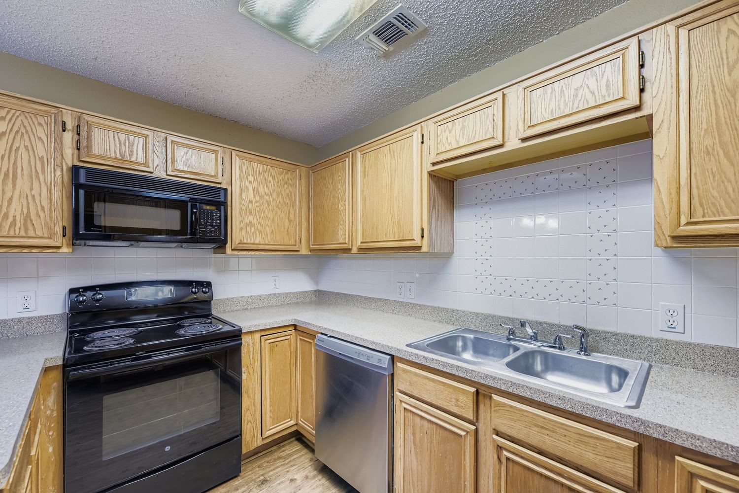 3326 Spring Meadow Lane Grand Prairie TX 75052