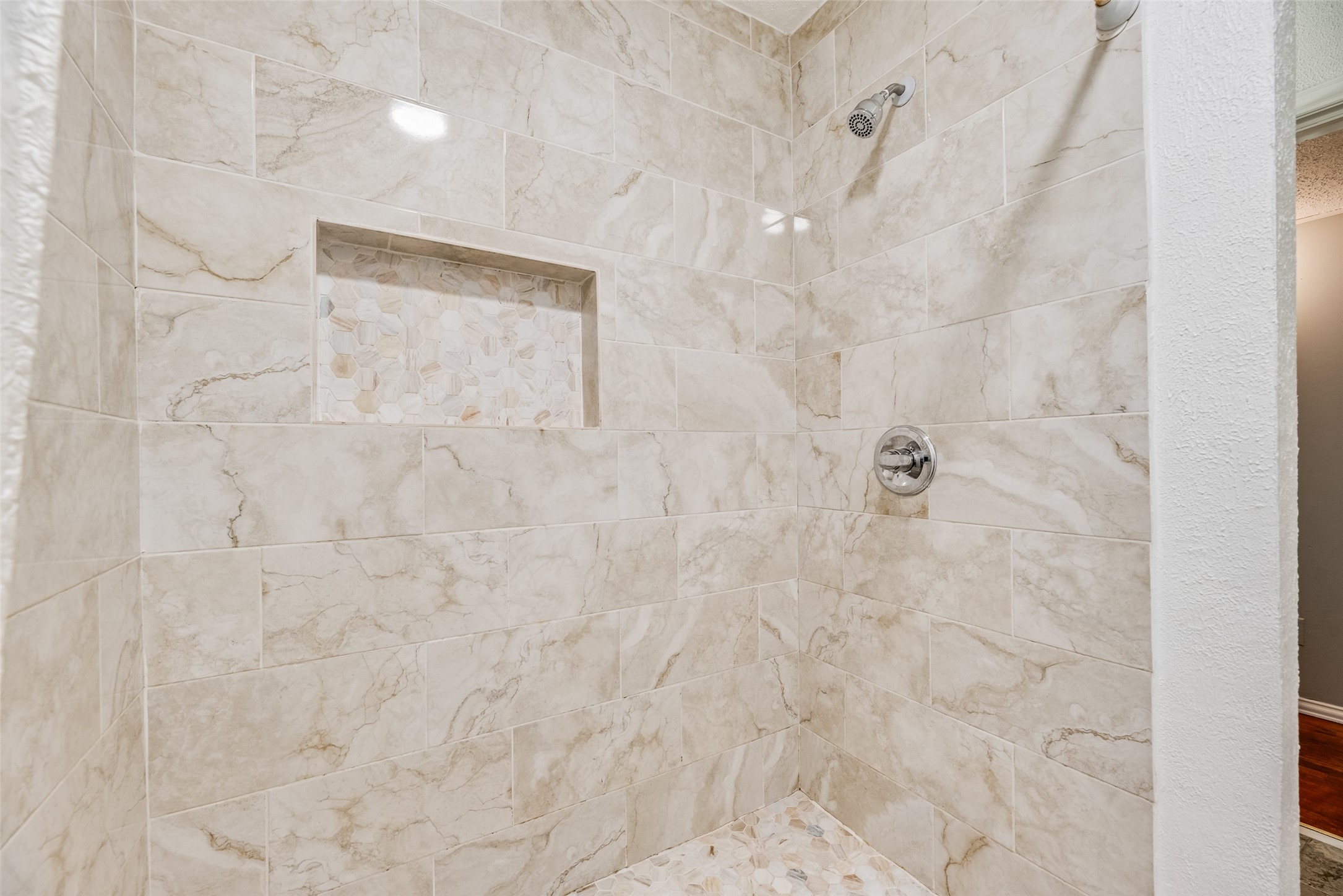2211 Cardinal Lane Garland TX 75042