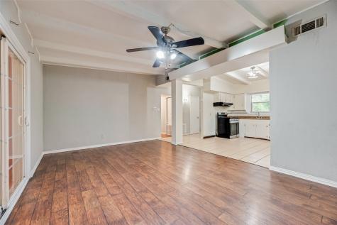 2211 Cardinal Lane Garland TX 75042