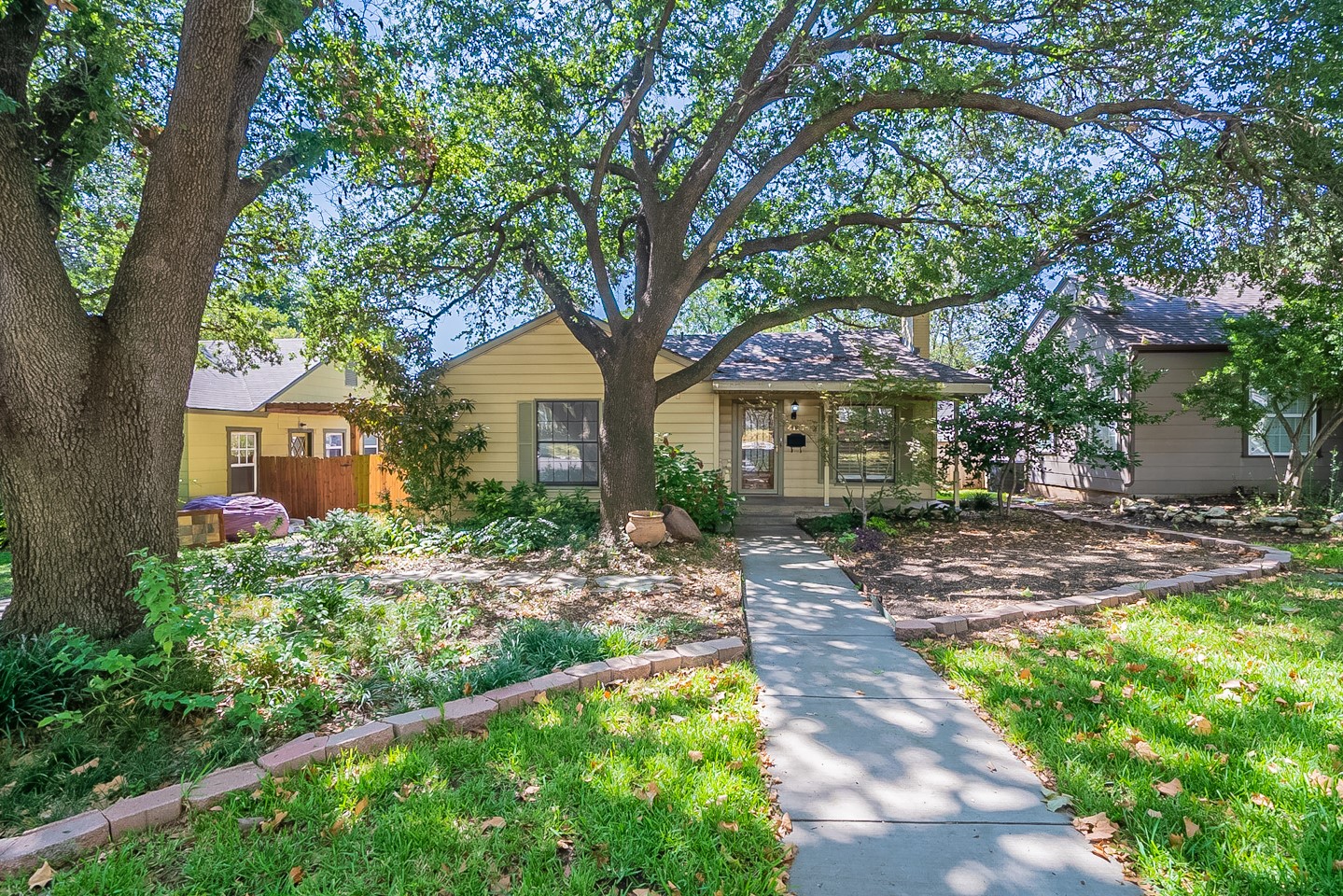 4117 Curzon Avenue Fort Worth TX 76107