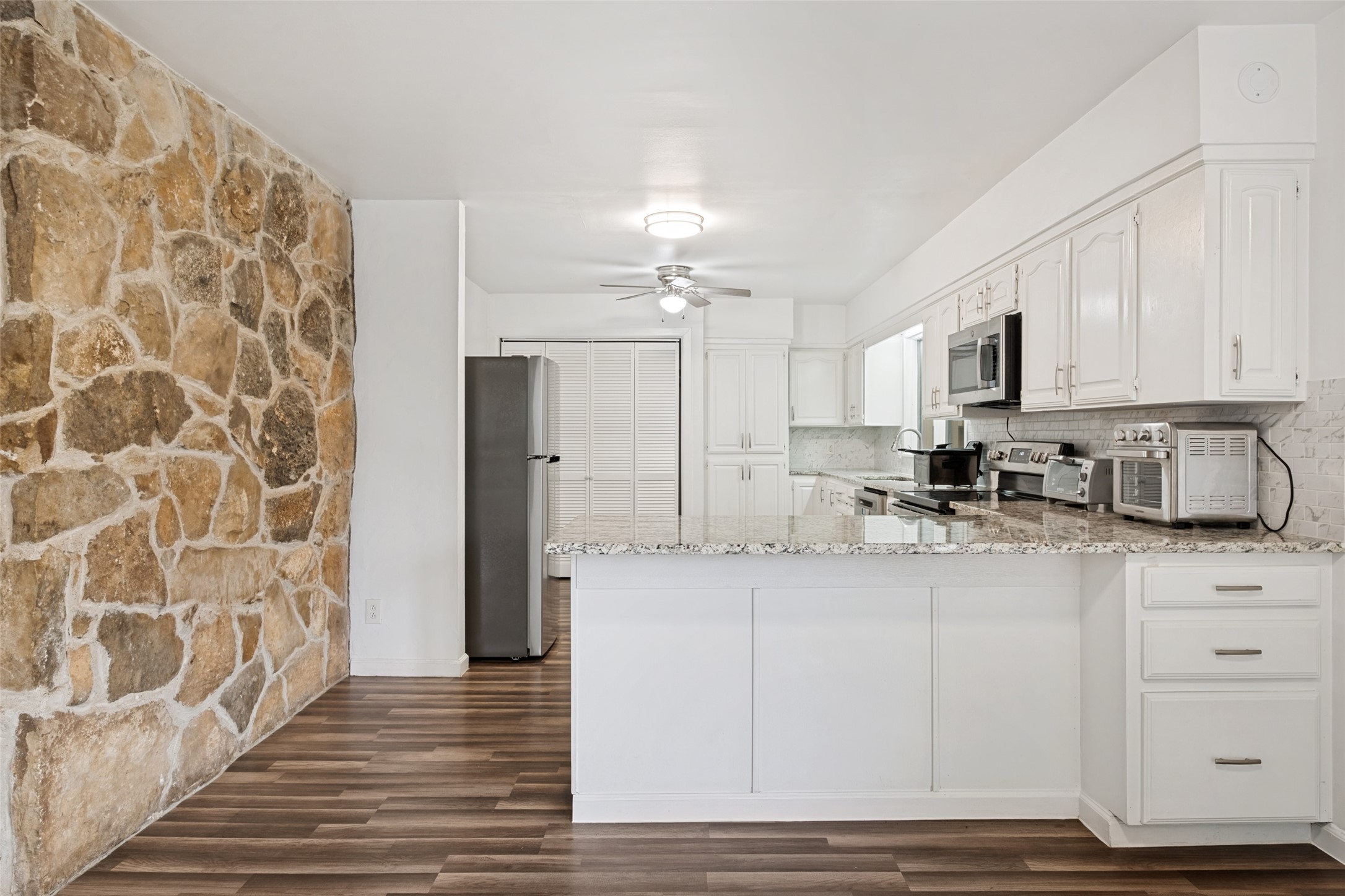 4315 Woodstock Drive Dallas TX 75232