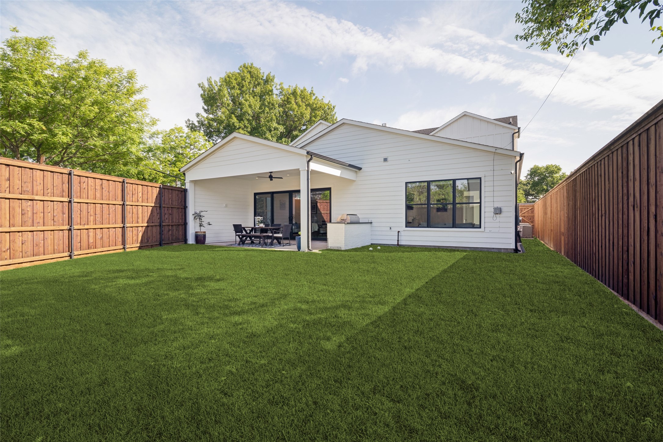 10226 Northlake Drive Dallas TX 75218