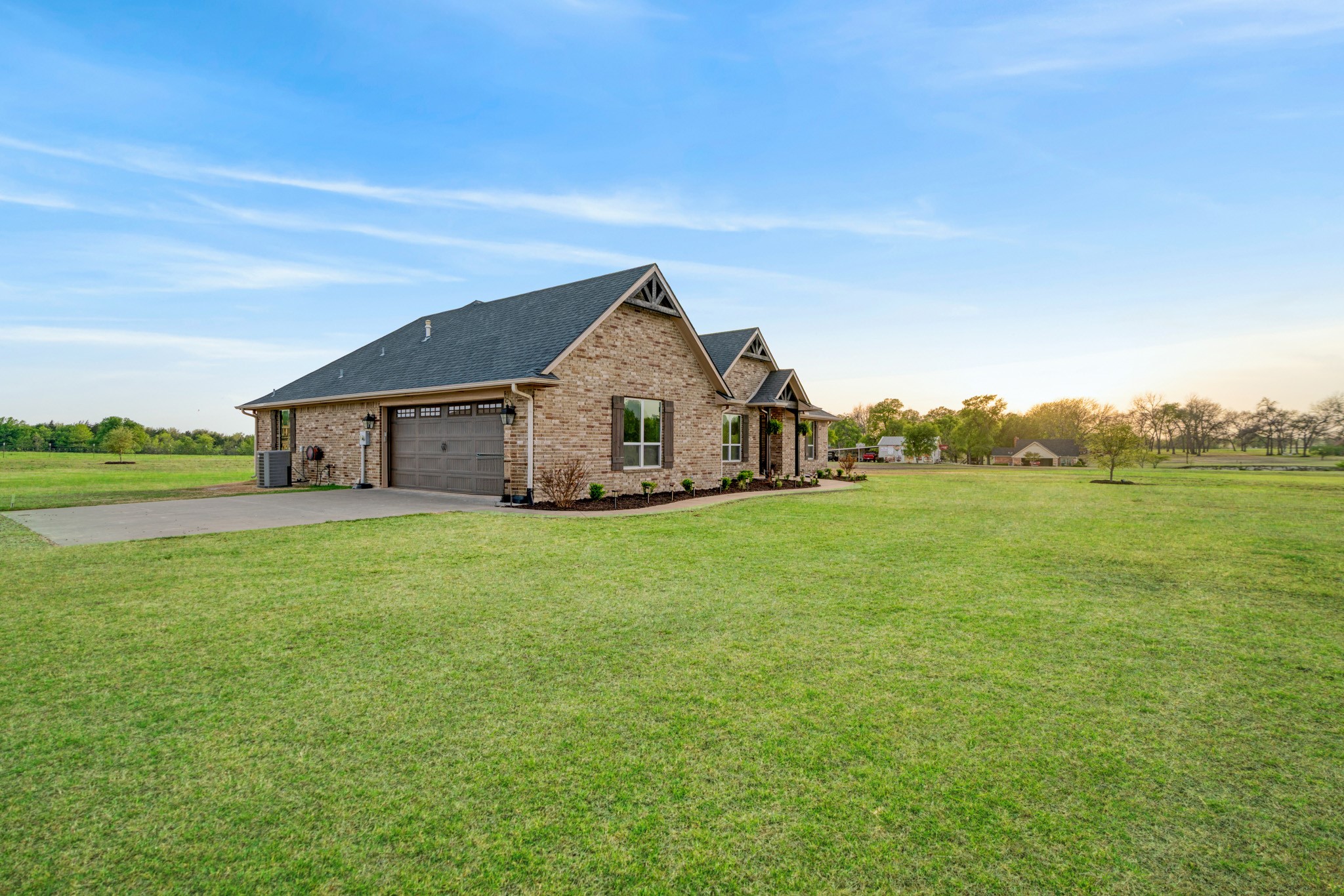 1390 County Road 3500 Honey Grove TX 75446