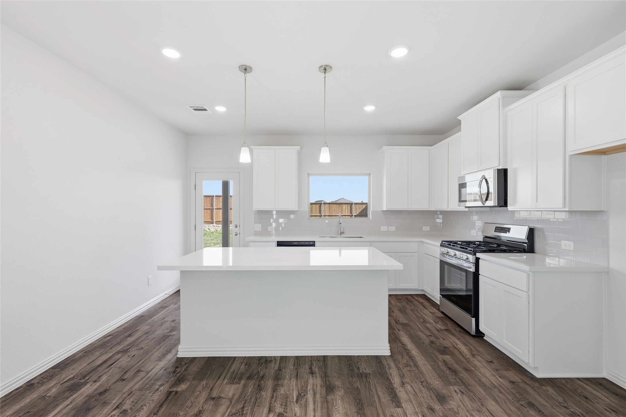 816 Whitmore Drive Princeton TX 75071
