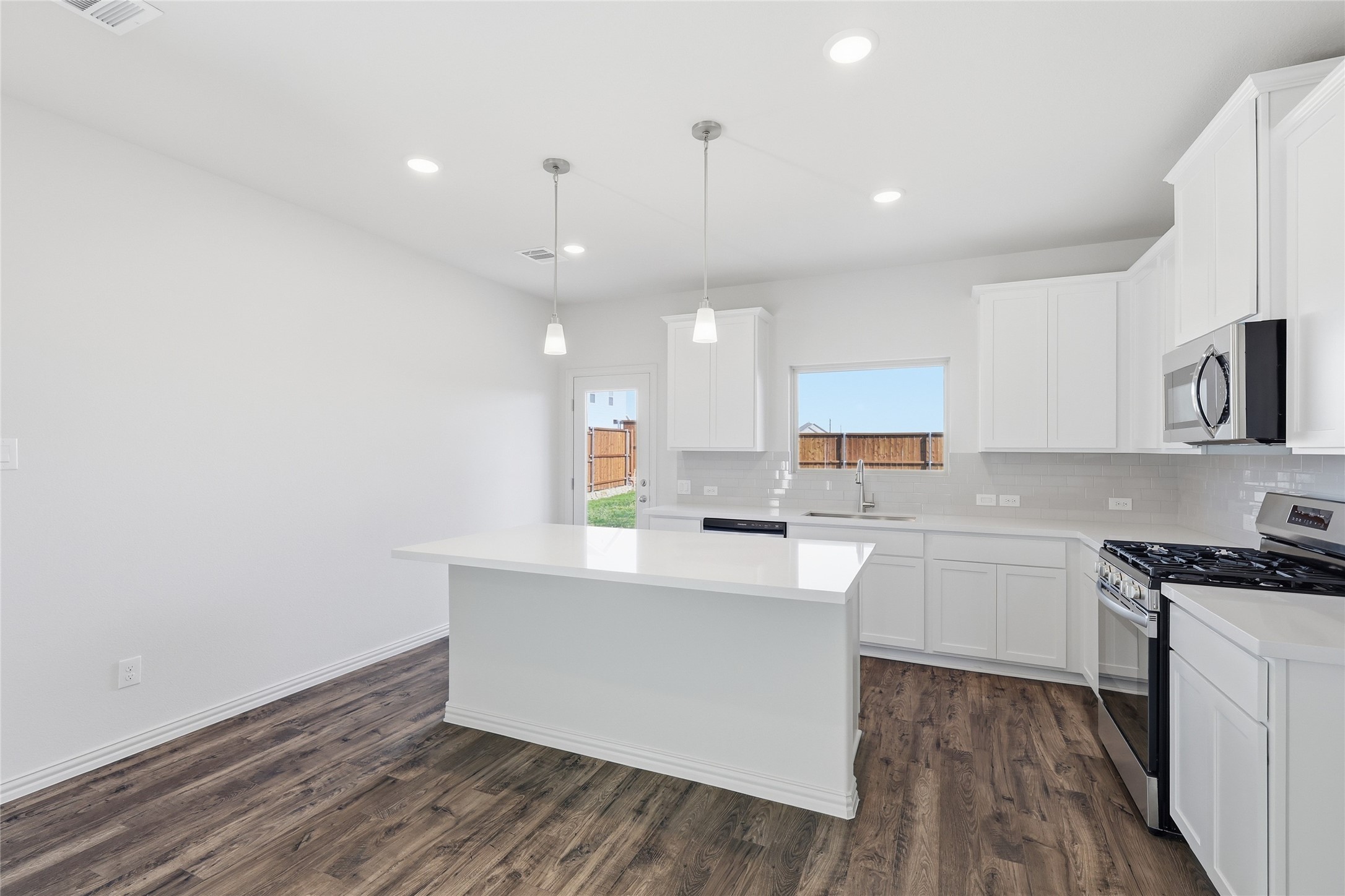 816 Whitmore Drive Princeton TX 75071