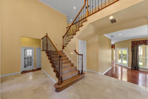 917 Hills Creek Drive Mckinney TX 75072
