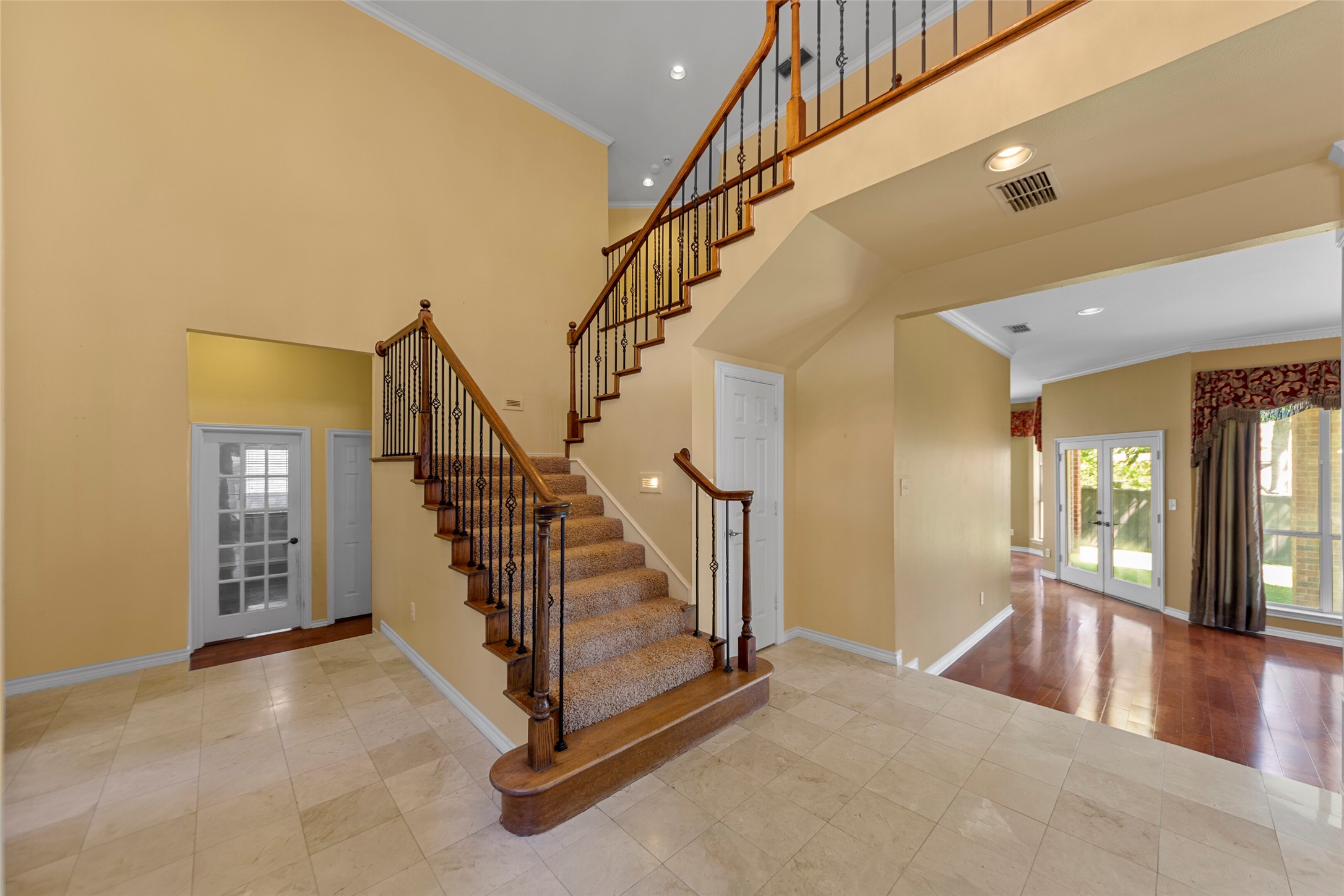 917 Hills Creek Drive Mckinney TX 75072