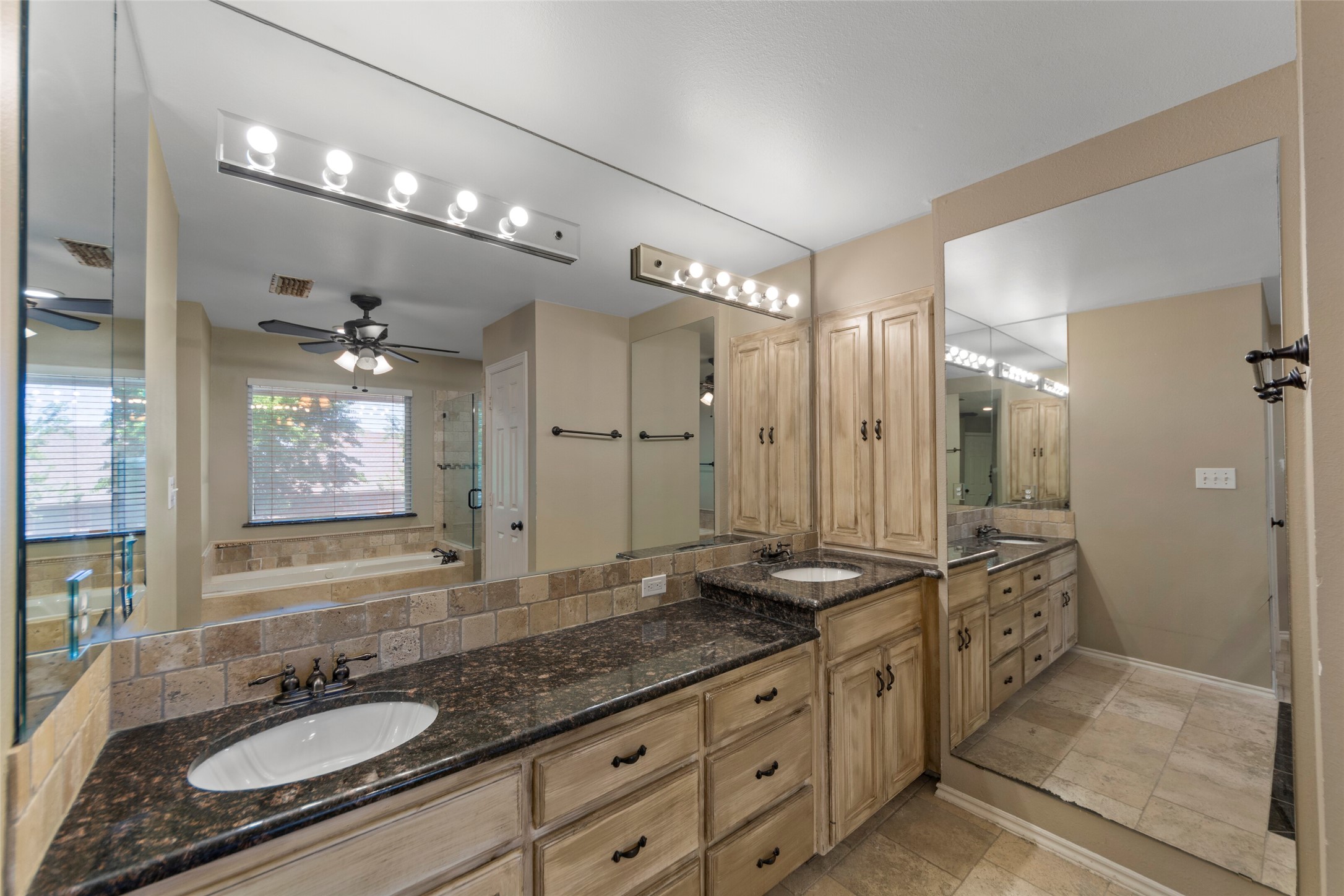 917 Hills Creek Drive Mckinney TX 75072