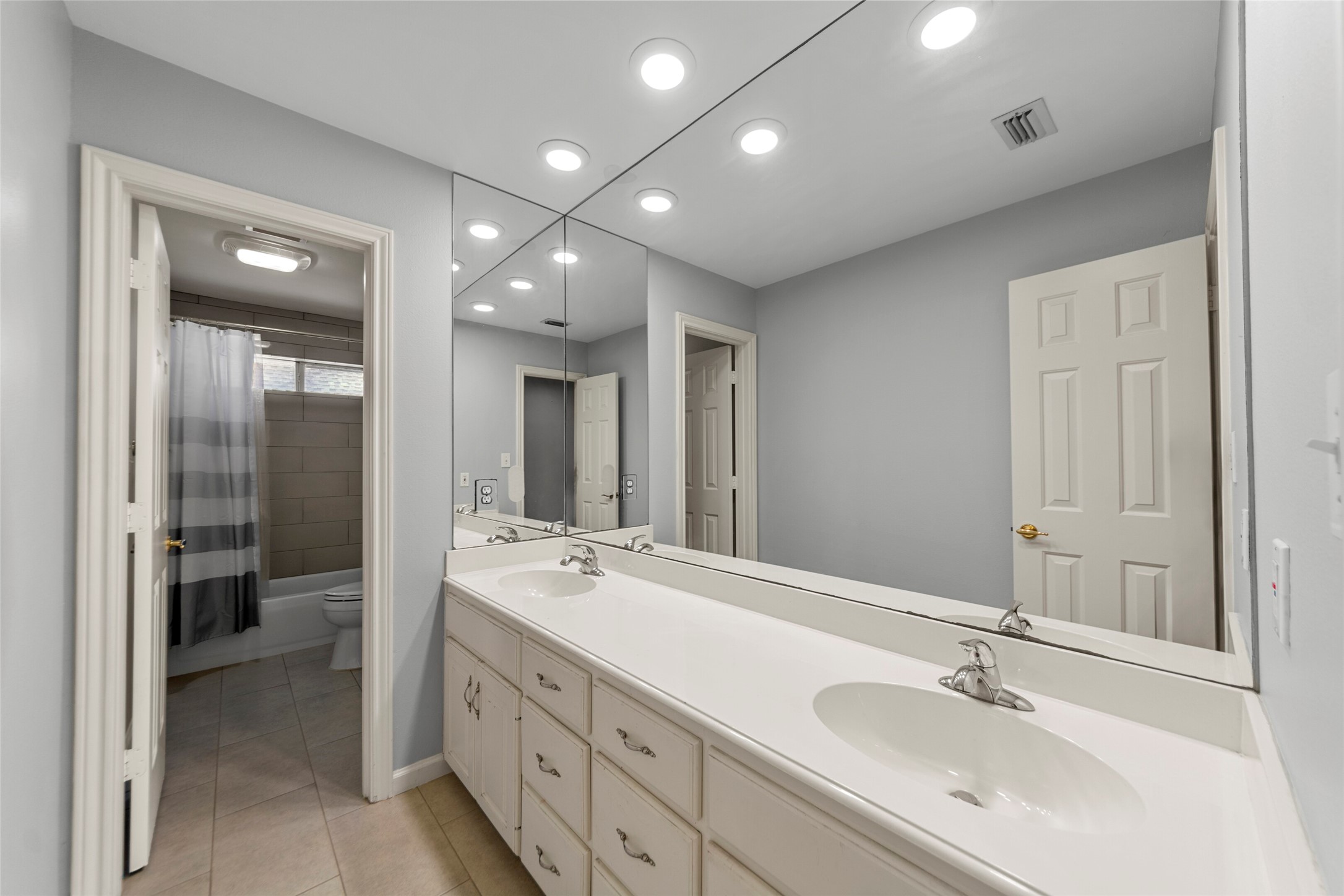 917 Hills Creek Drive Mckinney TX 75072