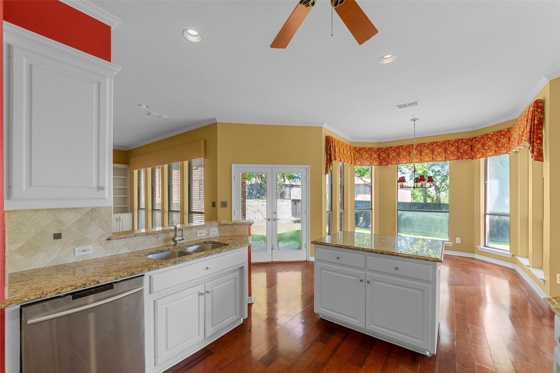 917 Hills Creek Drive Mckinney TX 75072
