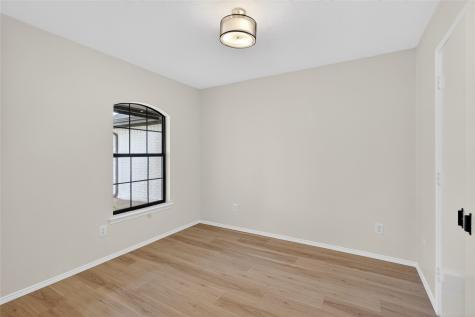 509 Brookside Court Burleson TX 76028