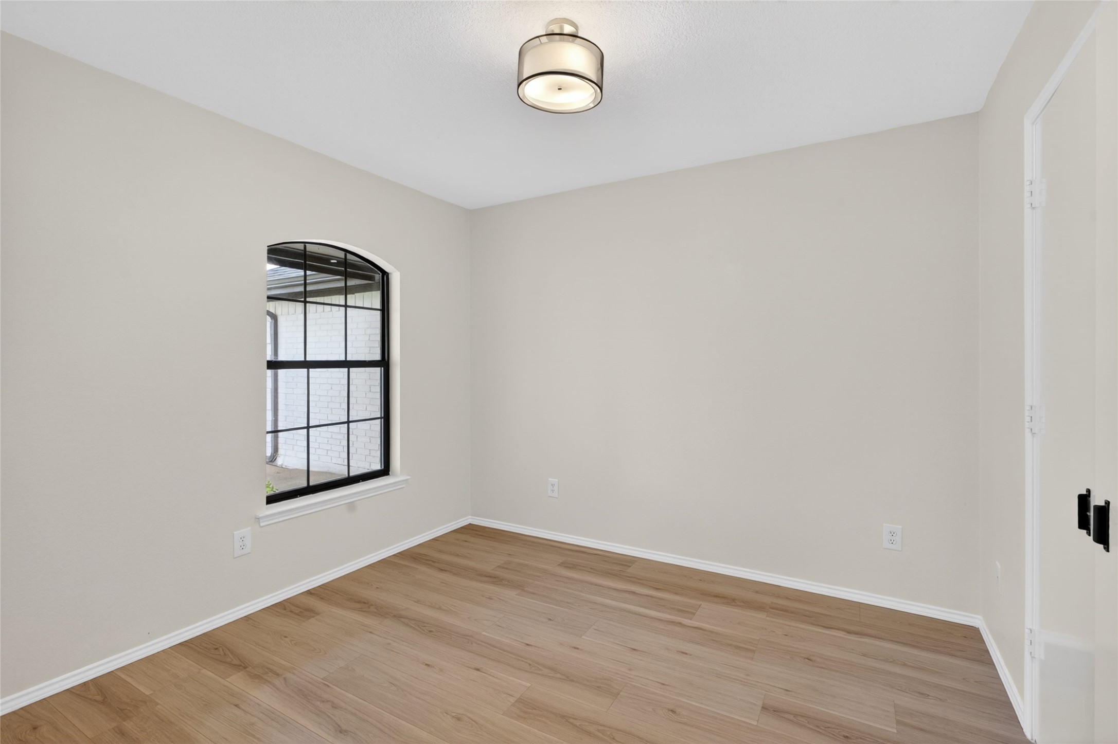509 Brookside Court Burleson TX 76028