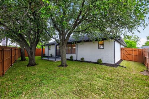 509 Brookside Court Burleson TX 76028