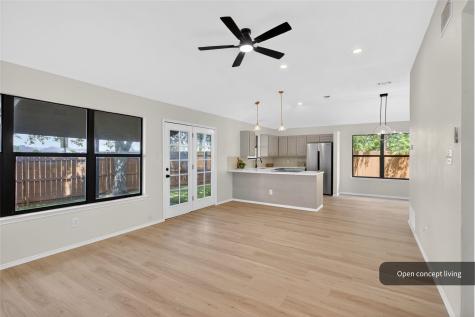 509 Brookside Court Burleson TX 76028