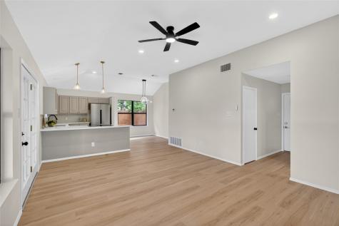 509 Brookside Court Burleson TX 76028