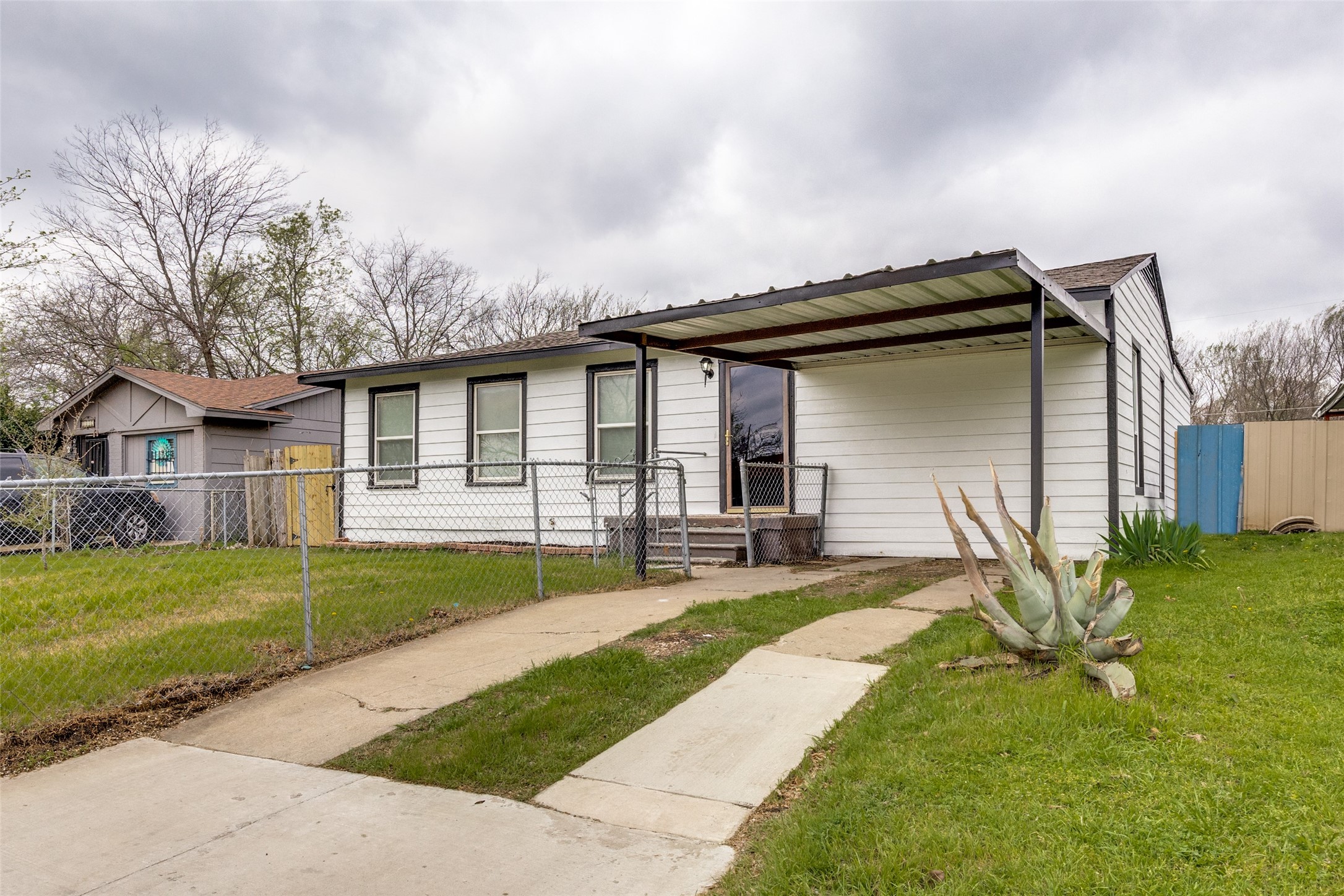 3828 James Avenue Fort Worth TX 76110