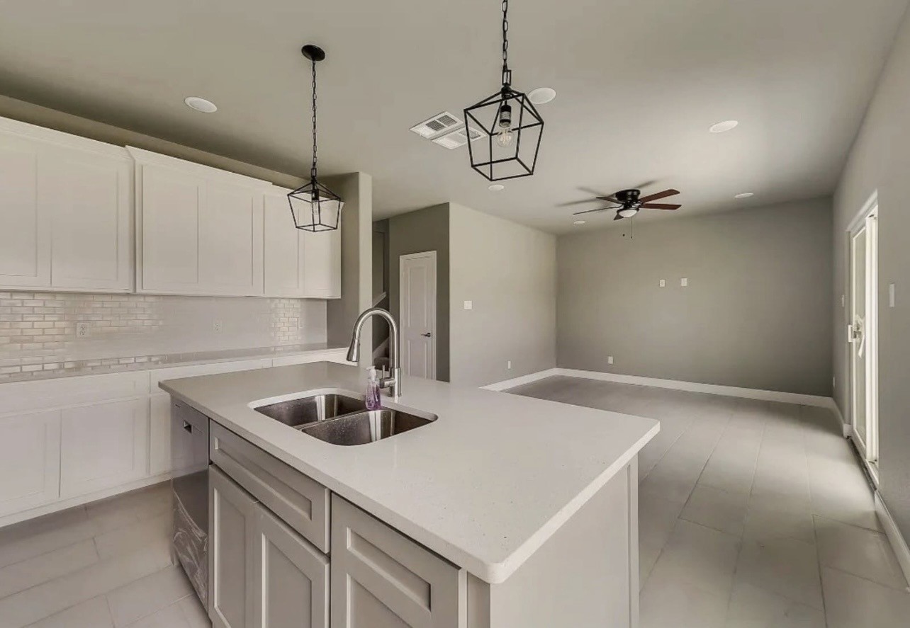 1901 Kelly Street Fort Worth TX 76104