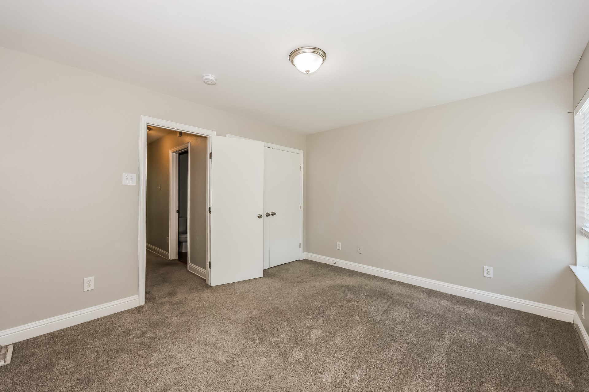 10522 Woodleaf Drive Dallas TX 75227