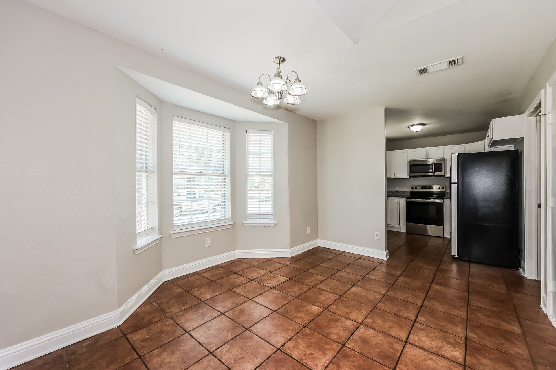 10522 Woodleaf Drive Dallas TX 75227