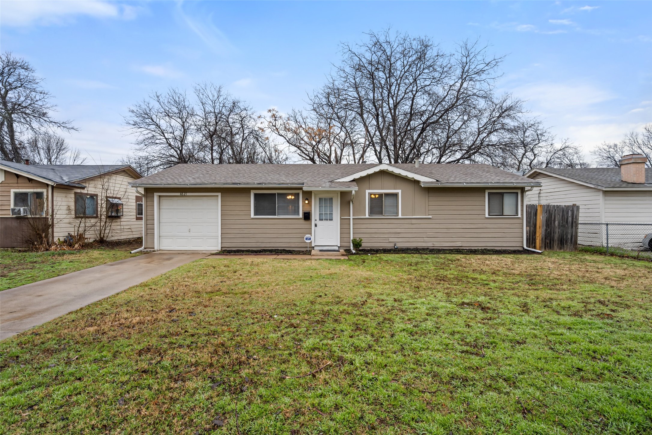 4821 Dorsey Street Forest Hill TX 76119