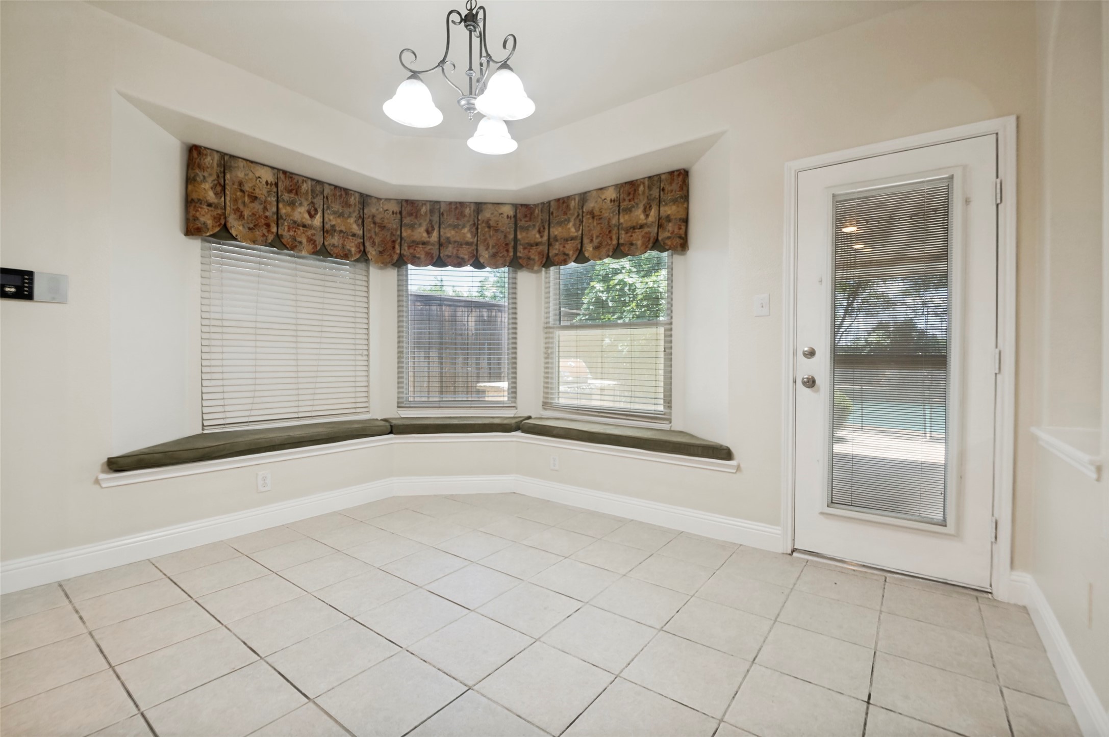 2471 Somervell Trail Grand Prairie TX 75052