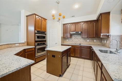 2471 Somervell Trail Grand Prairie TX 75052