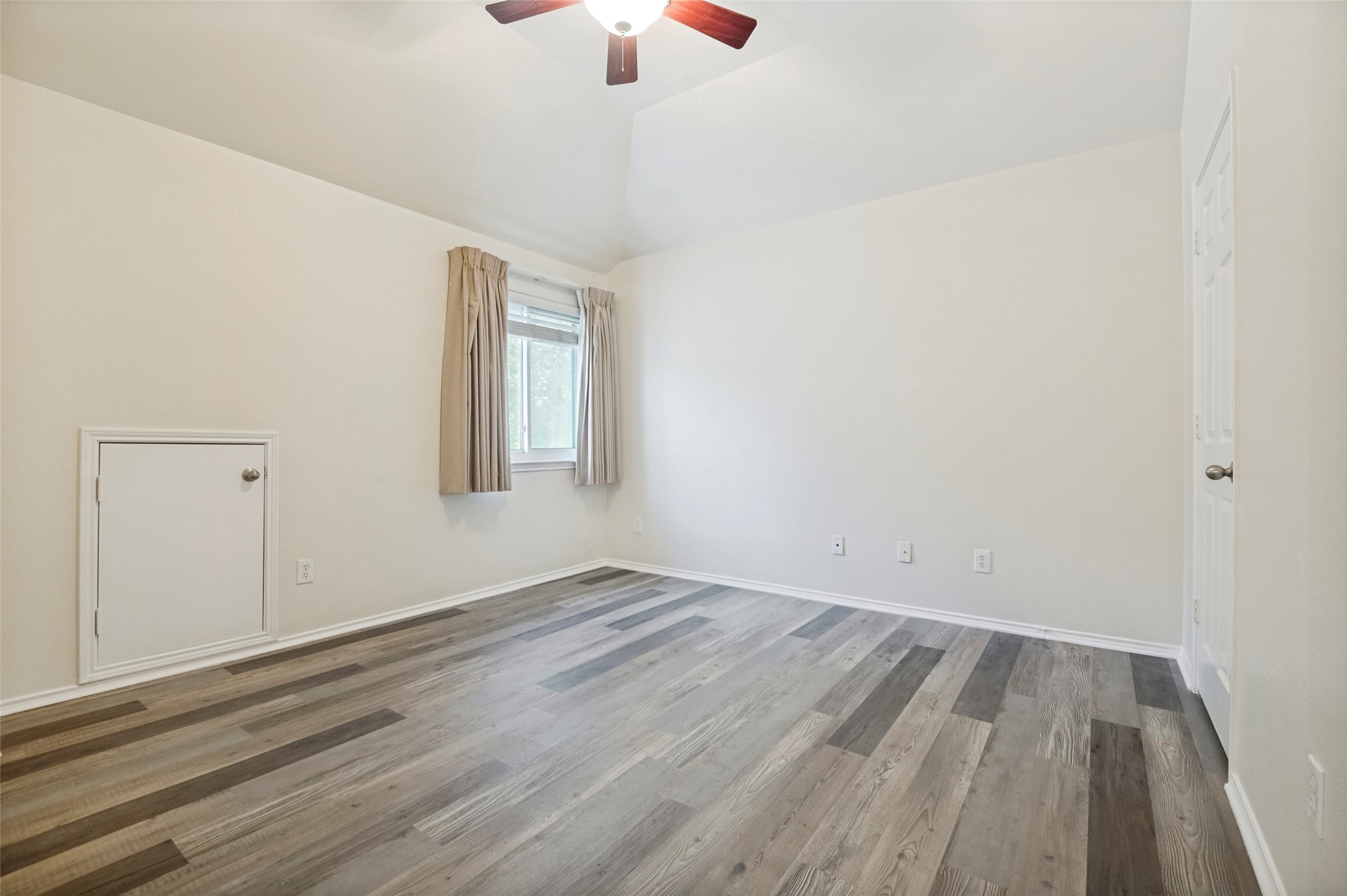 2471 Somervell Trail Grand Prairie TX 75052