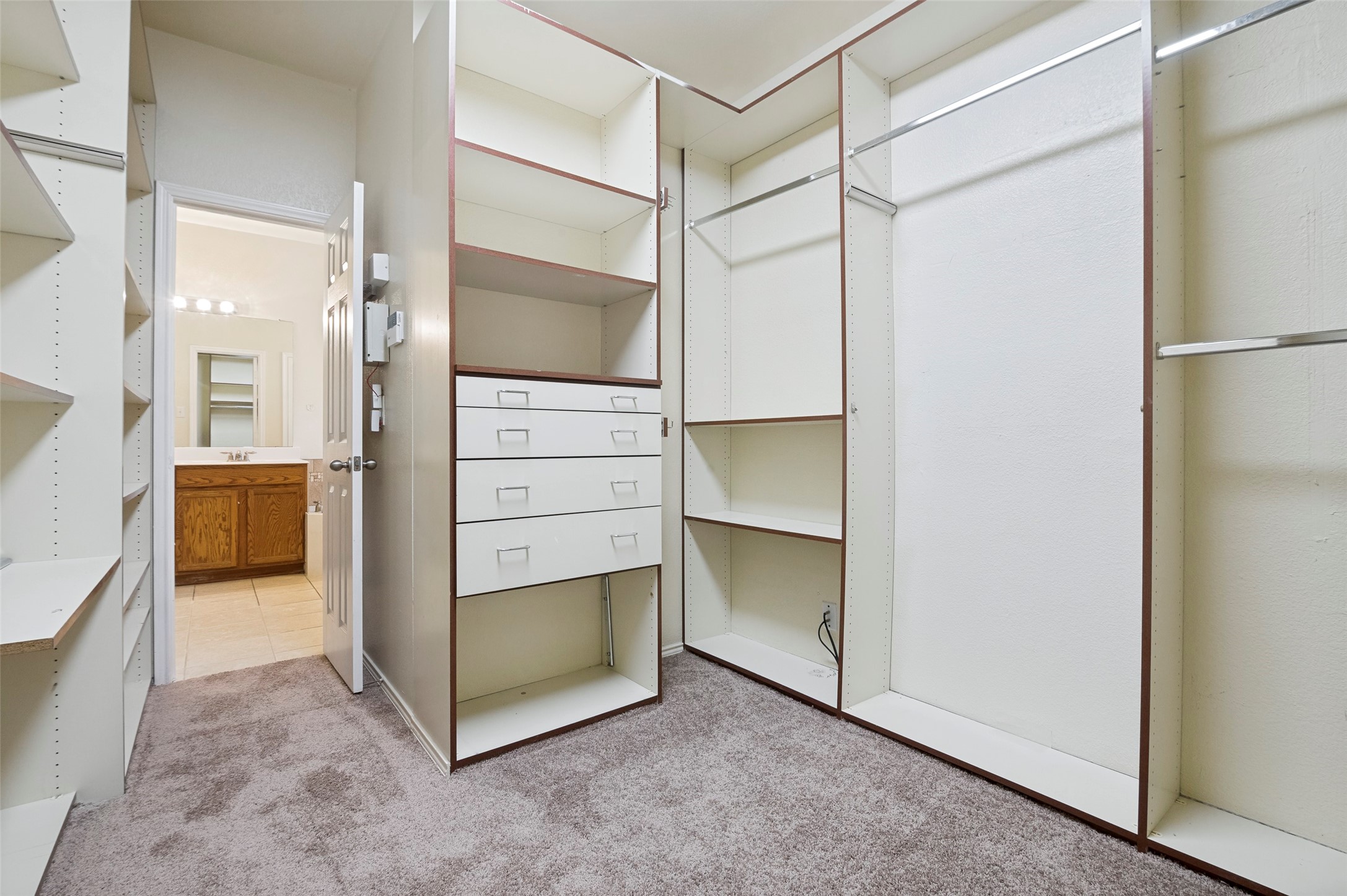 2471 Somervell Trail Grand Prairie TX 75052