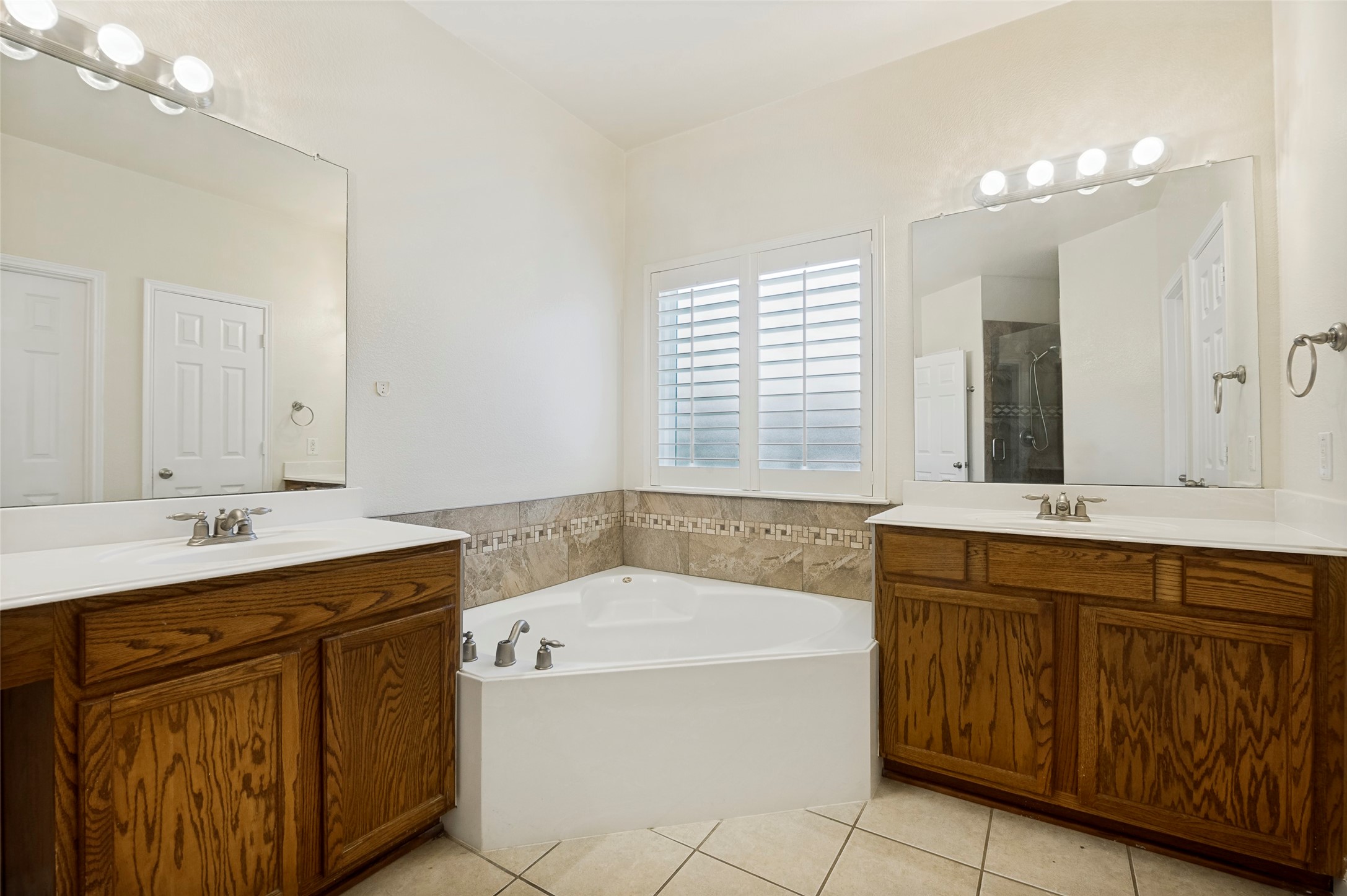 2471 Somervell Trail Grand Prairie TX 75052