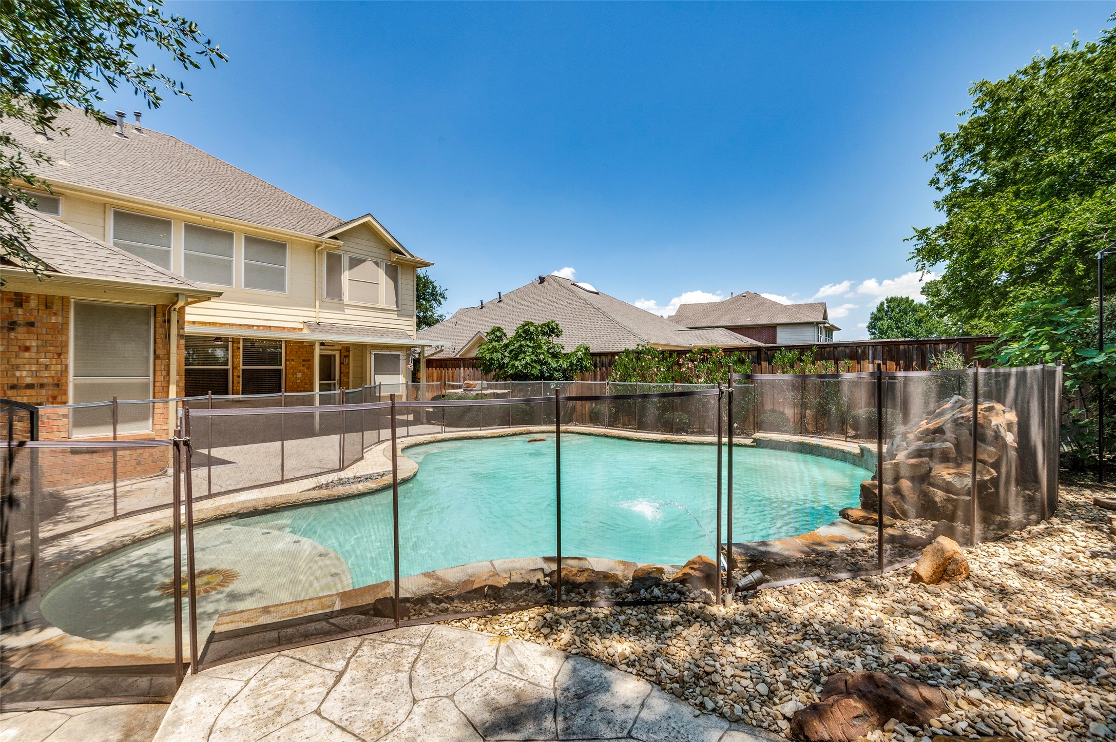 2471 Somervell Trail Grand Prairie TX 75052