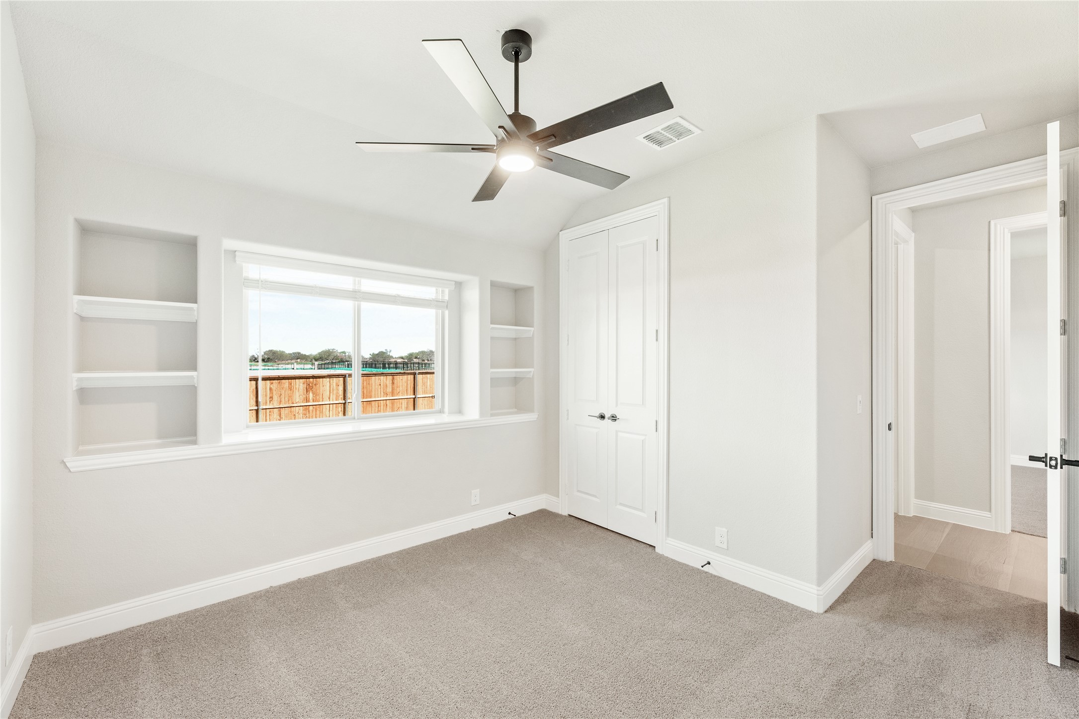 315 Spring Circle Red Oak TX 75154