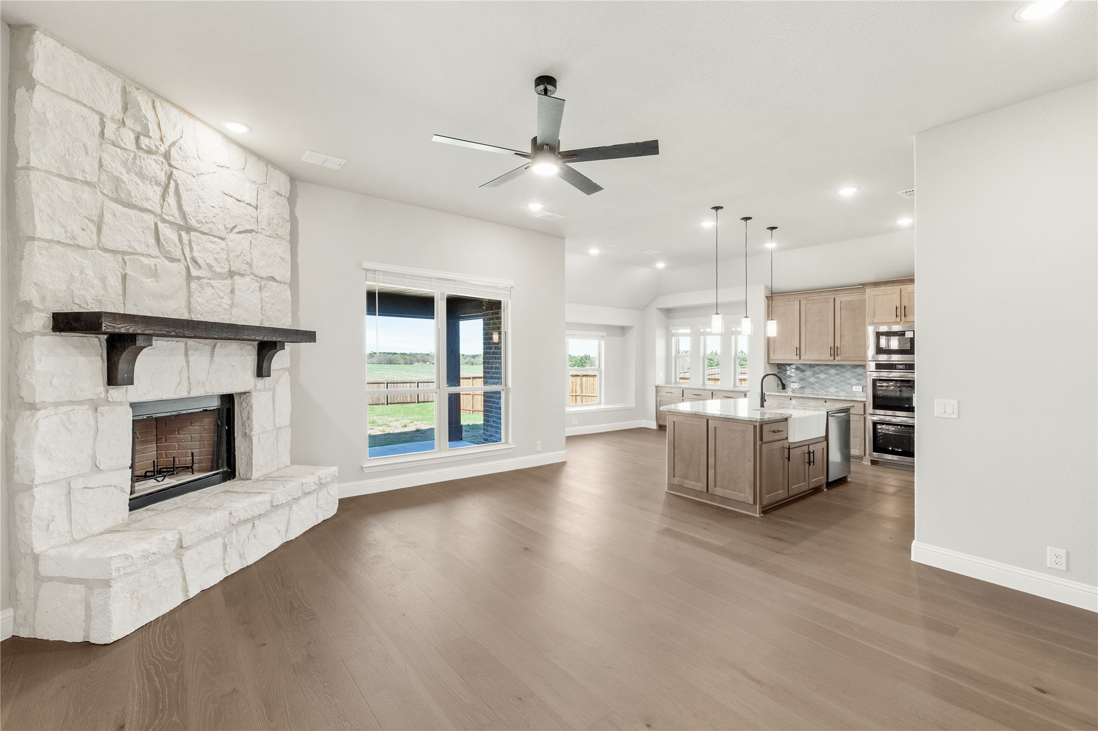 315 Spring Circle Red Oak TX 75154