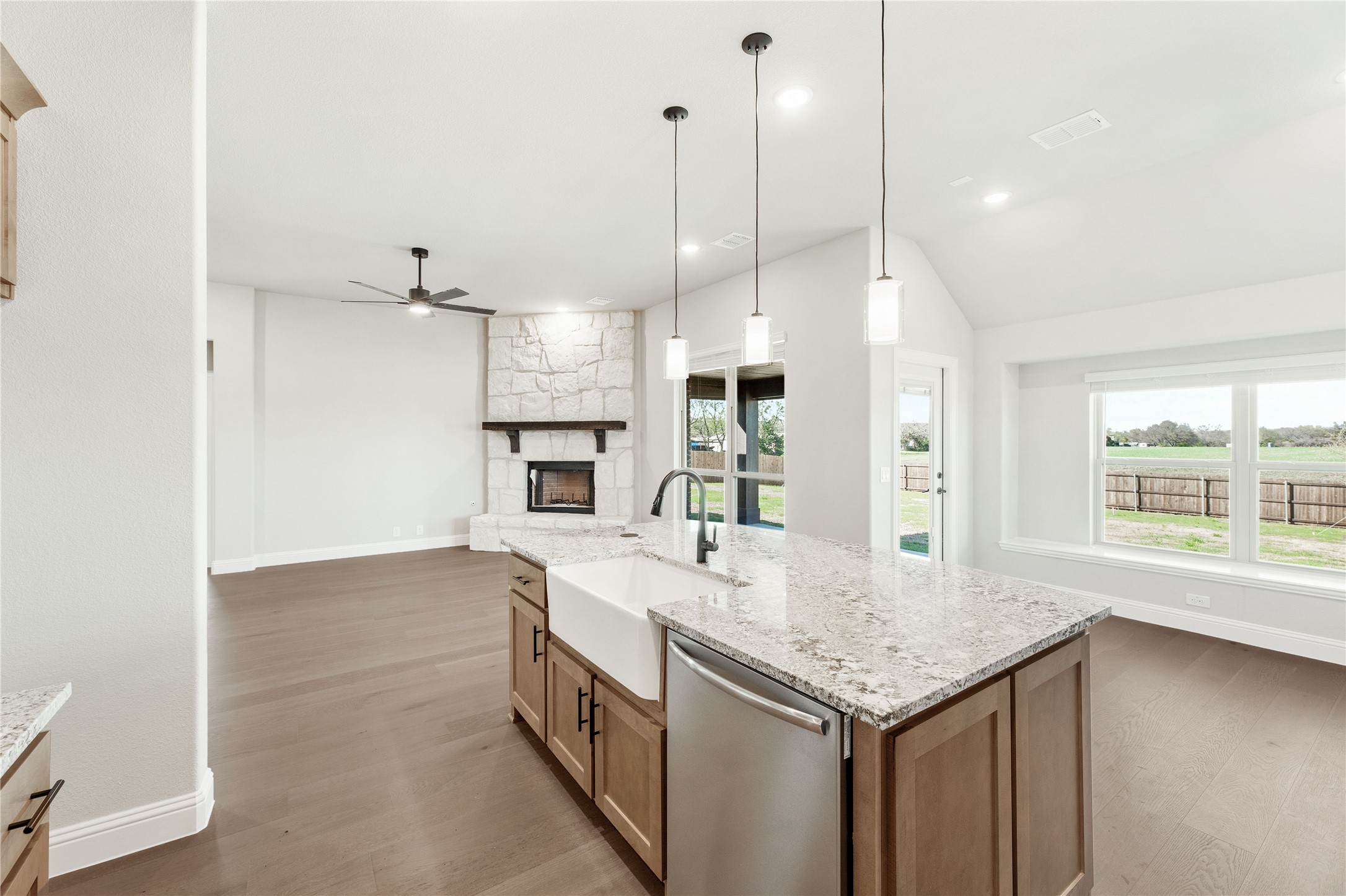 315 Spring Circle Red Oak TX 75154