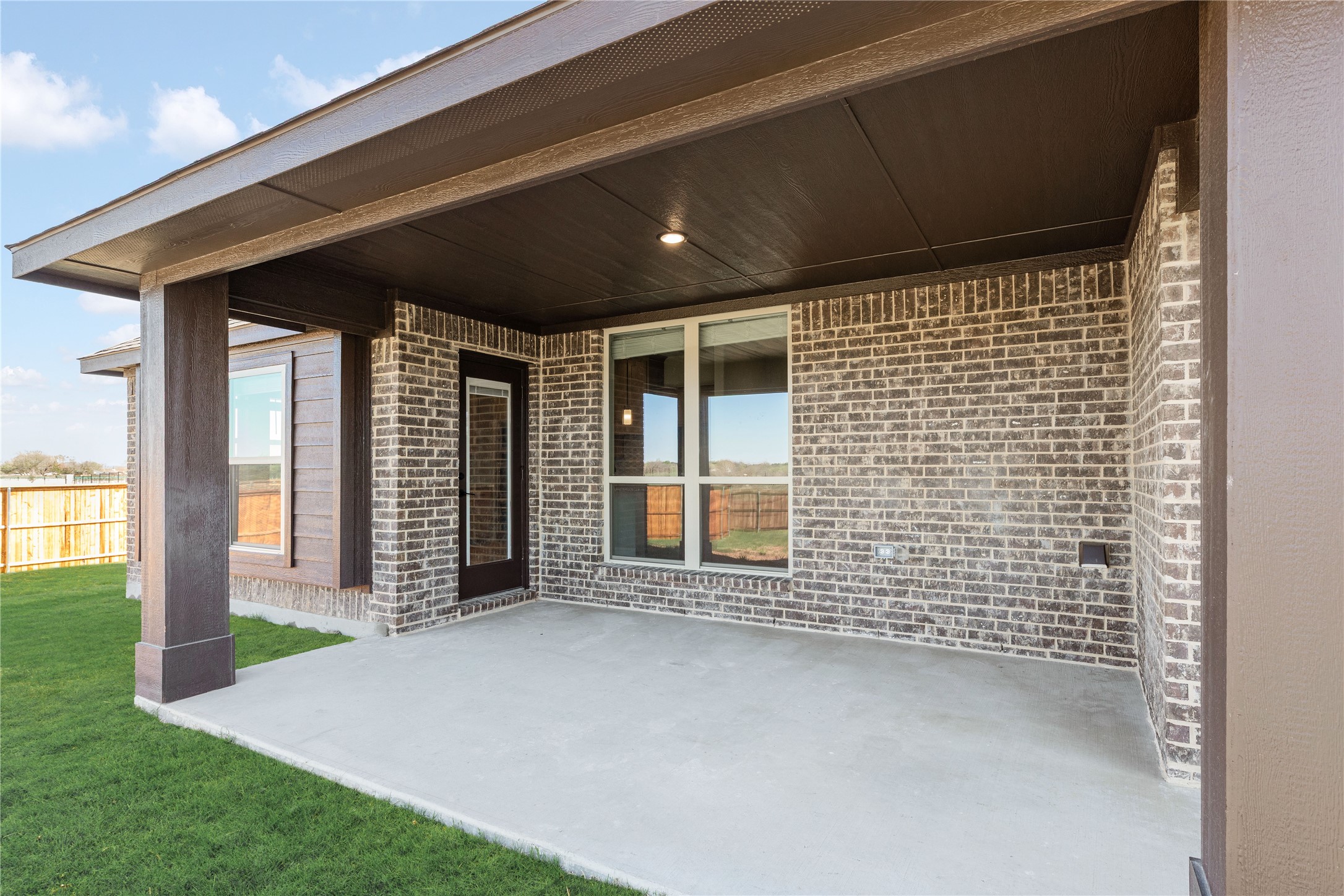 315 Spring Circle Red Oak TX 75154