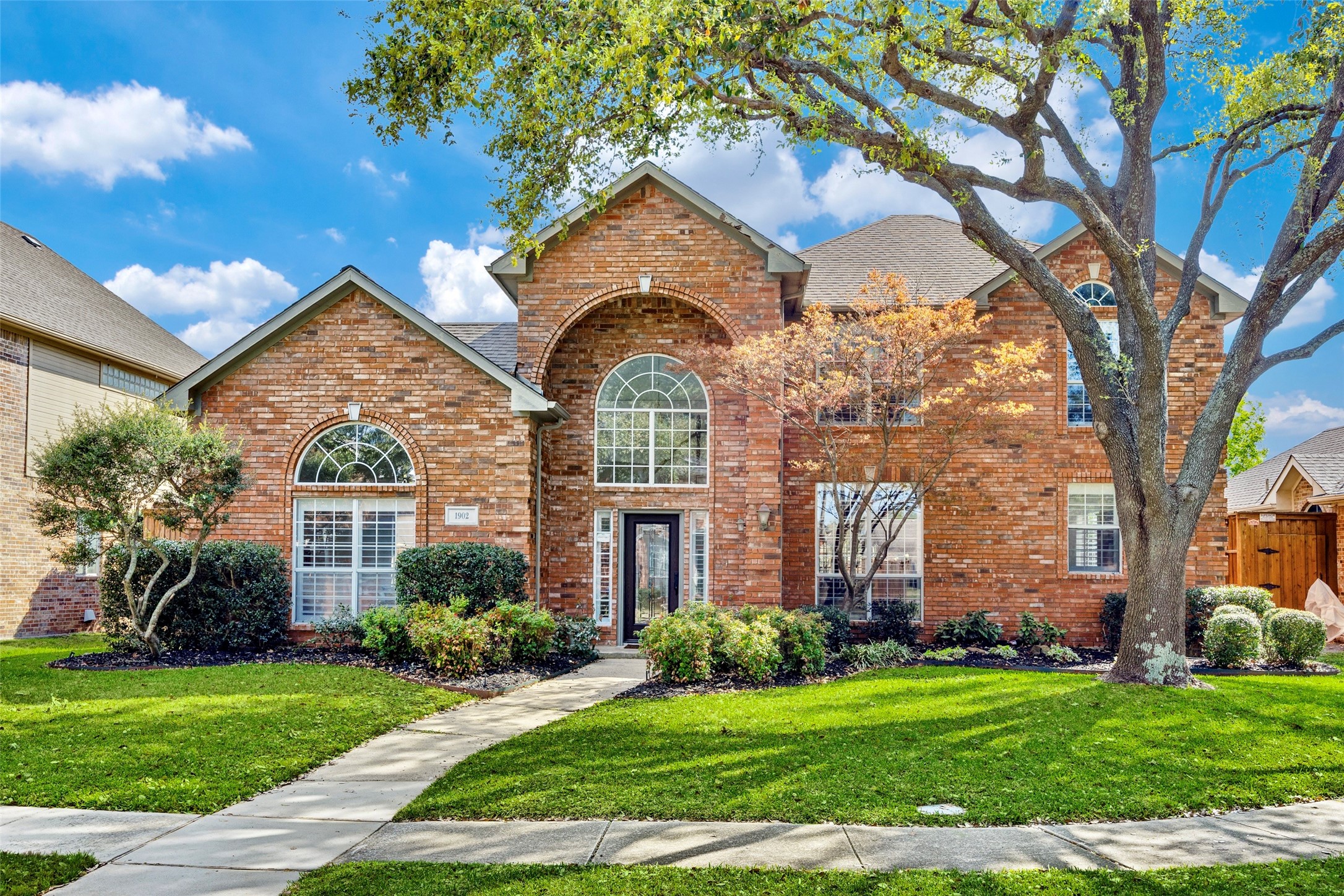 1902 Country Meadow Lane Richardson TX 75081