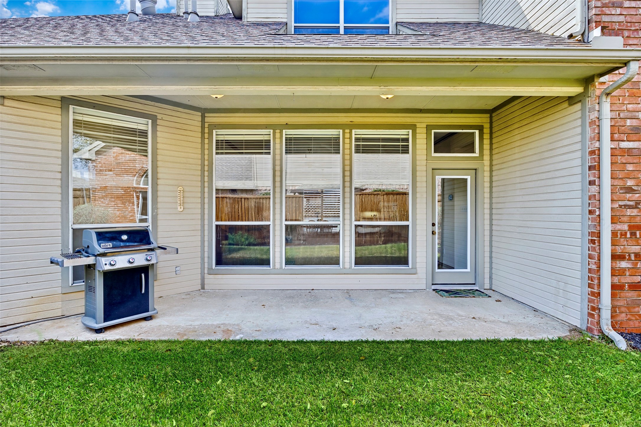 1902 Country Meadow Lane Richardson TX 75081