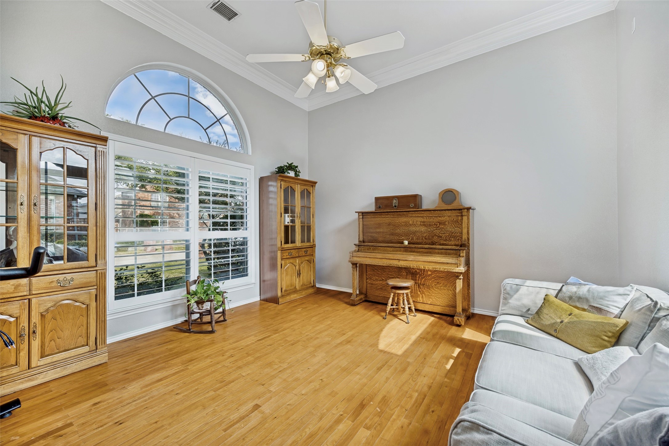 1902 Country Meadow Lane Richardson TX 75081